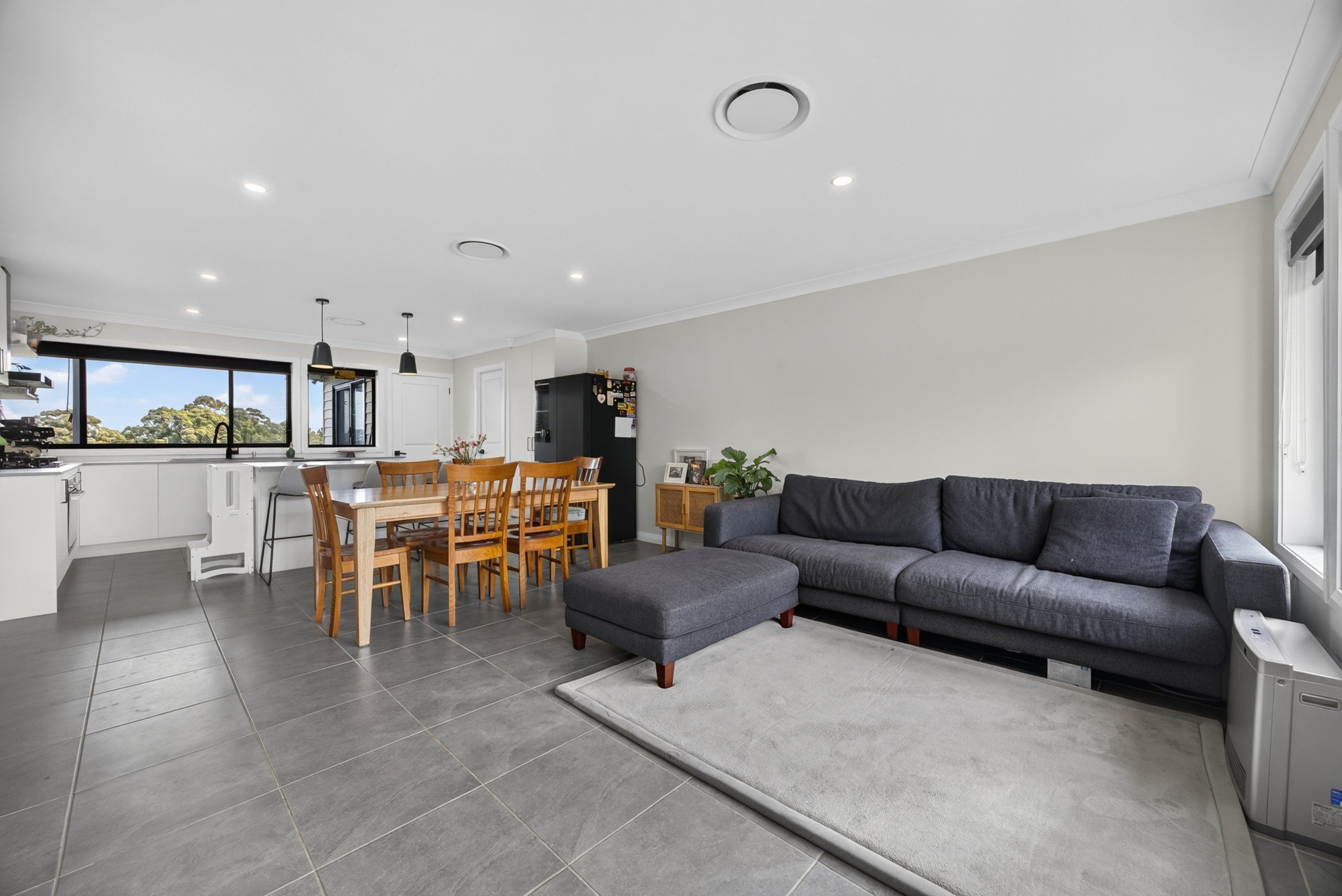 16 Balook Crescent — photo 3 of 21
