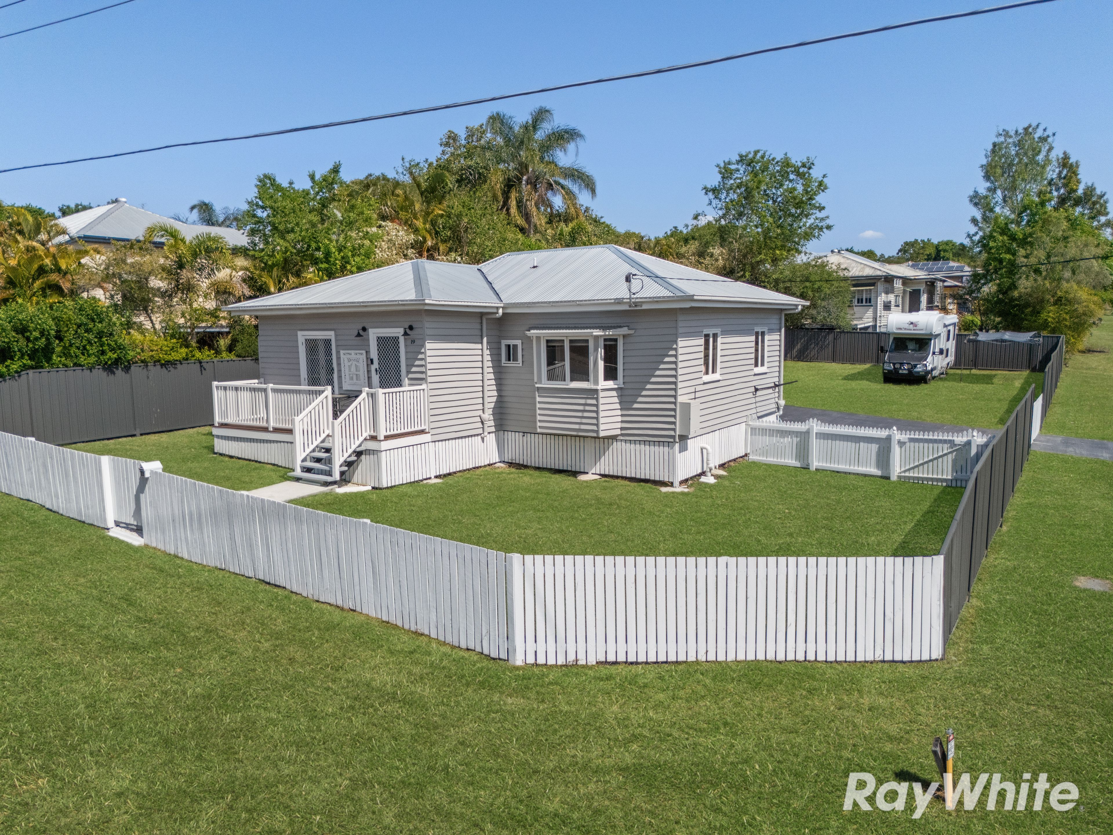 19 Bridge Street, North Booval QLD 4304