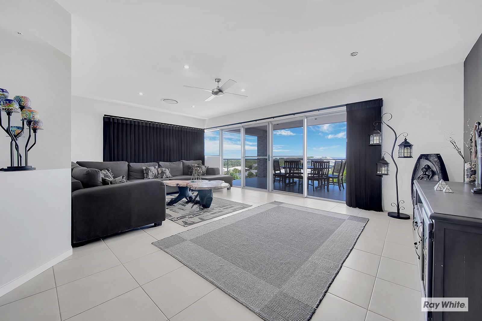 12 Barrington Court, Pacific Heights, QLD 4703
