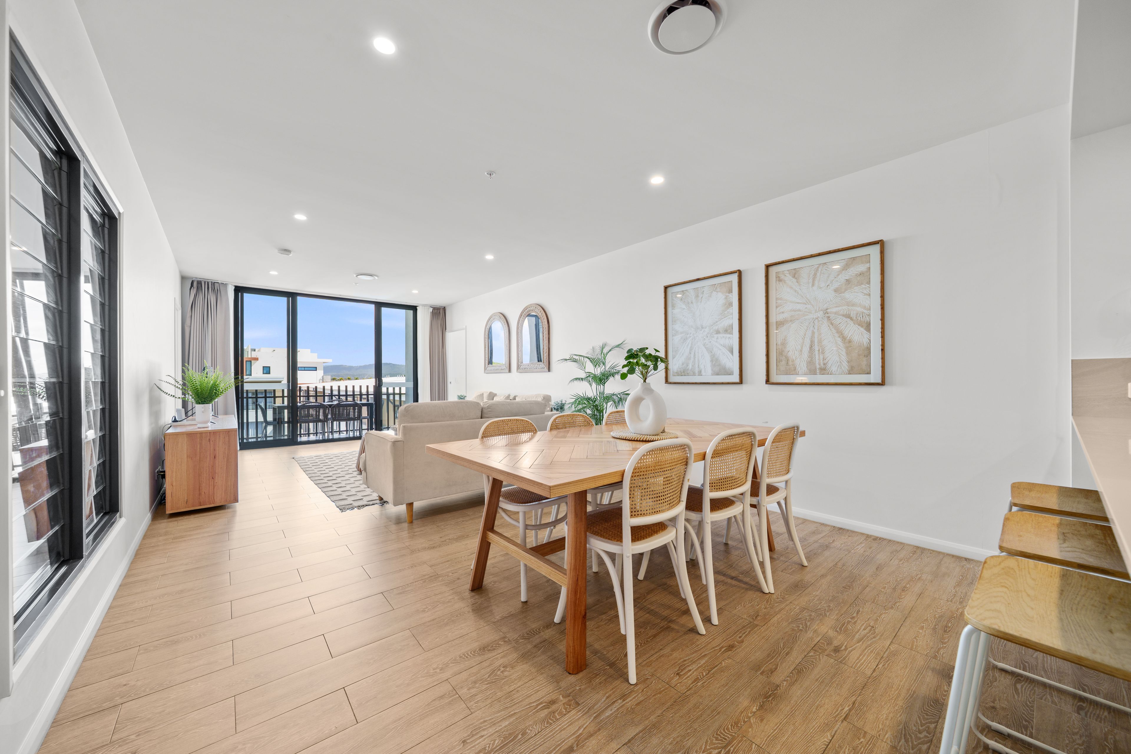 5363 Harbourview Drive — photo 10 of 25