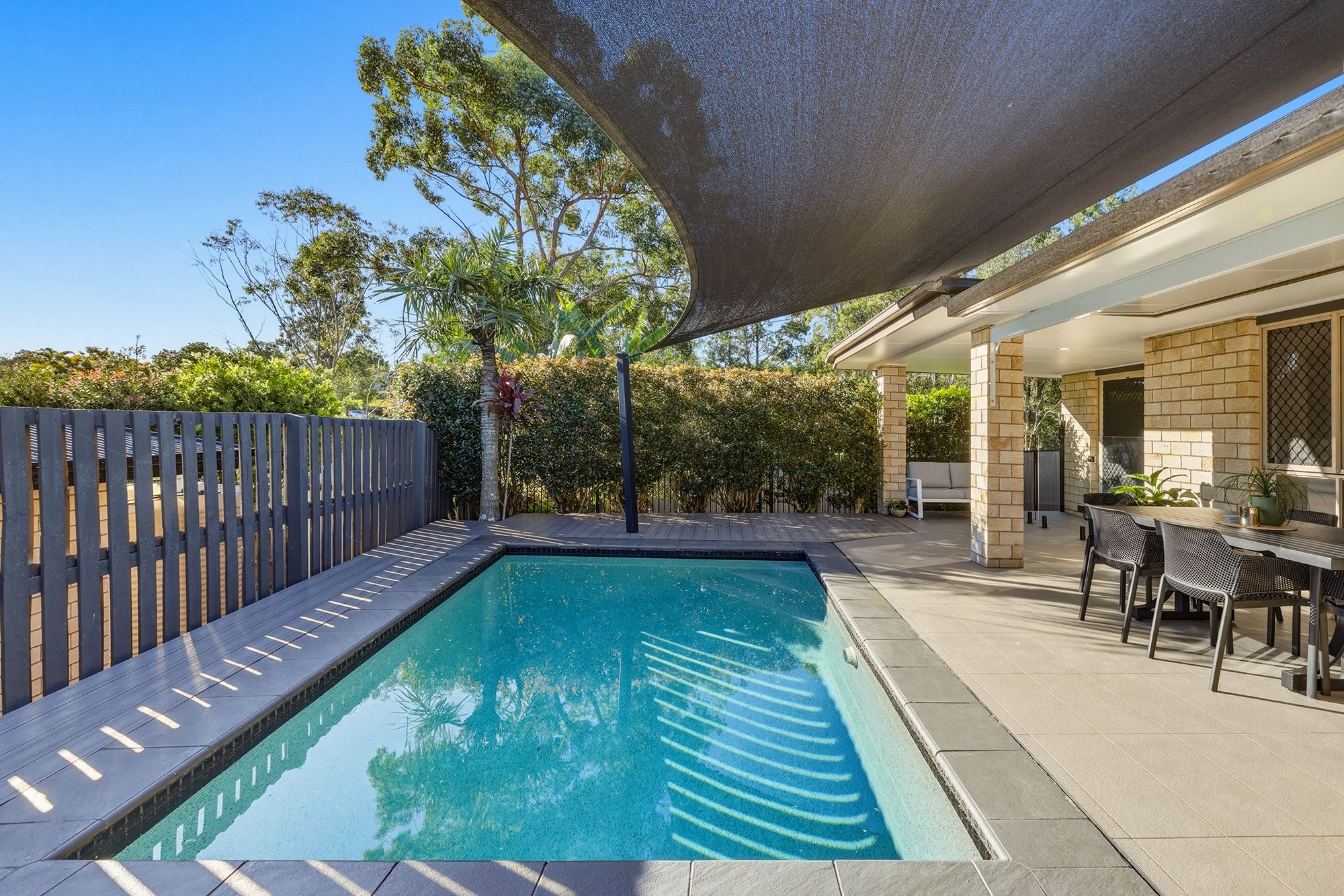 9 Parrot Court — photo 2 of 25