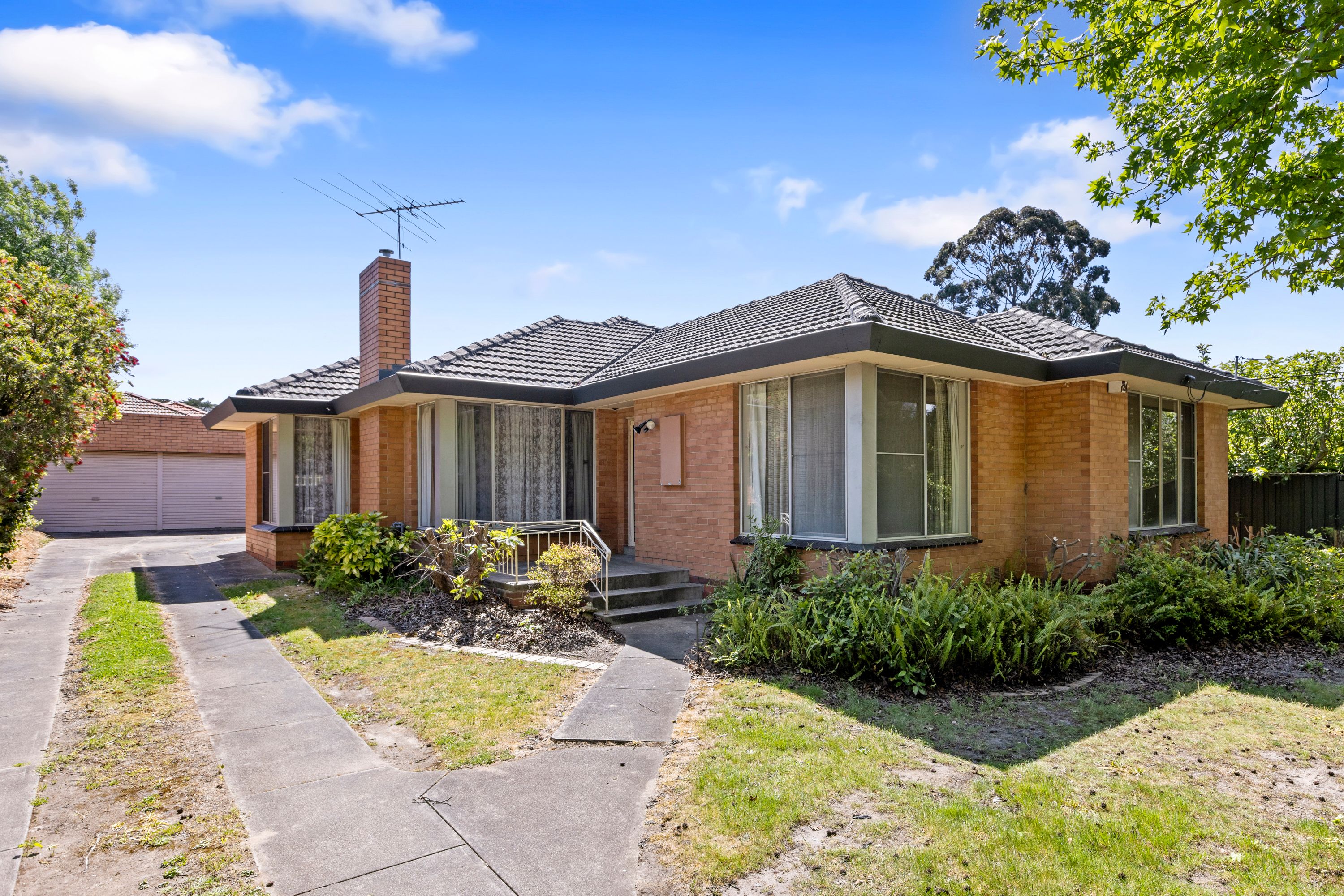 15 Blue Hills Avenue — photo from Ray White Mount Waverley