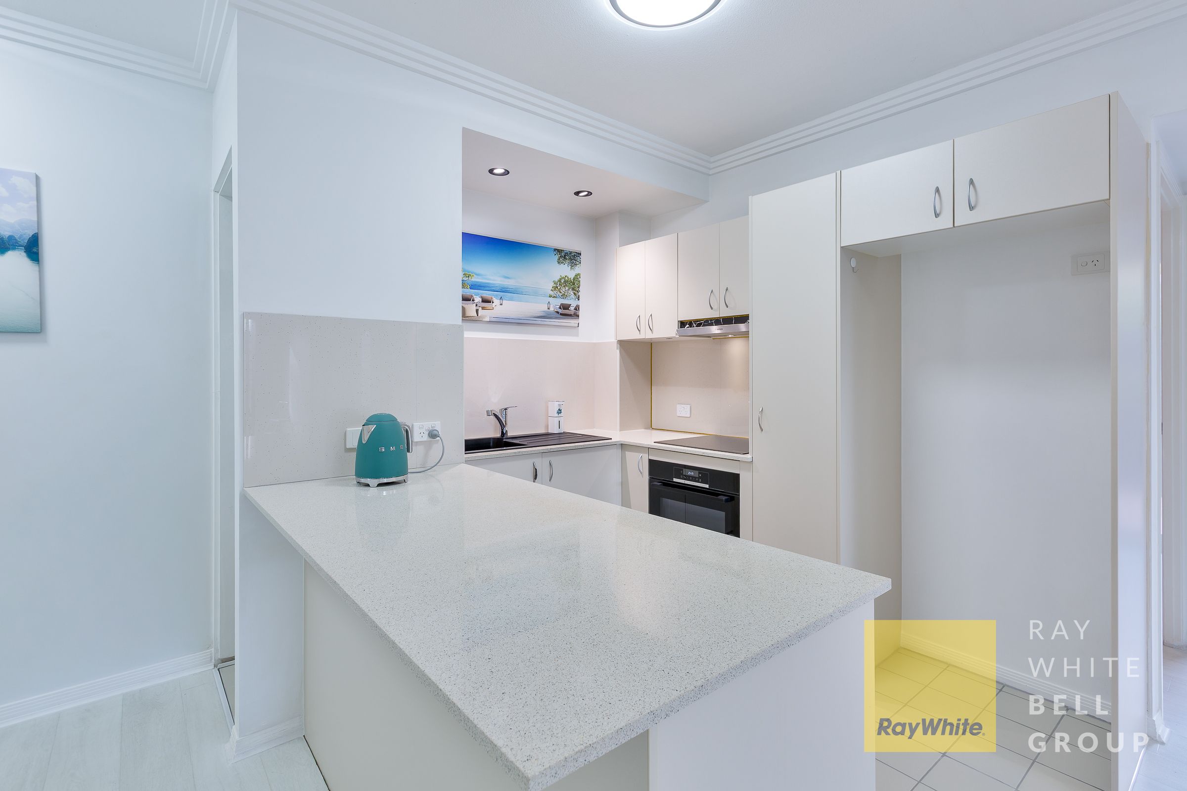 7/6-10 Rose Street — photo 2 of 19