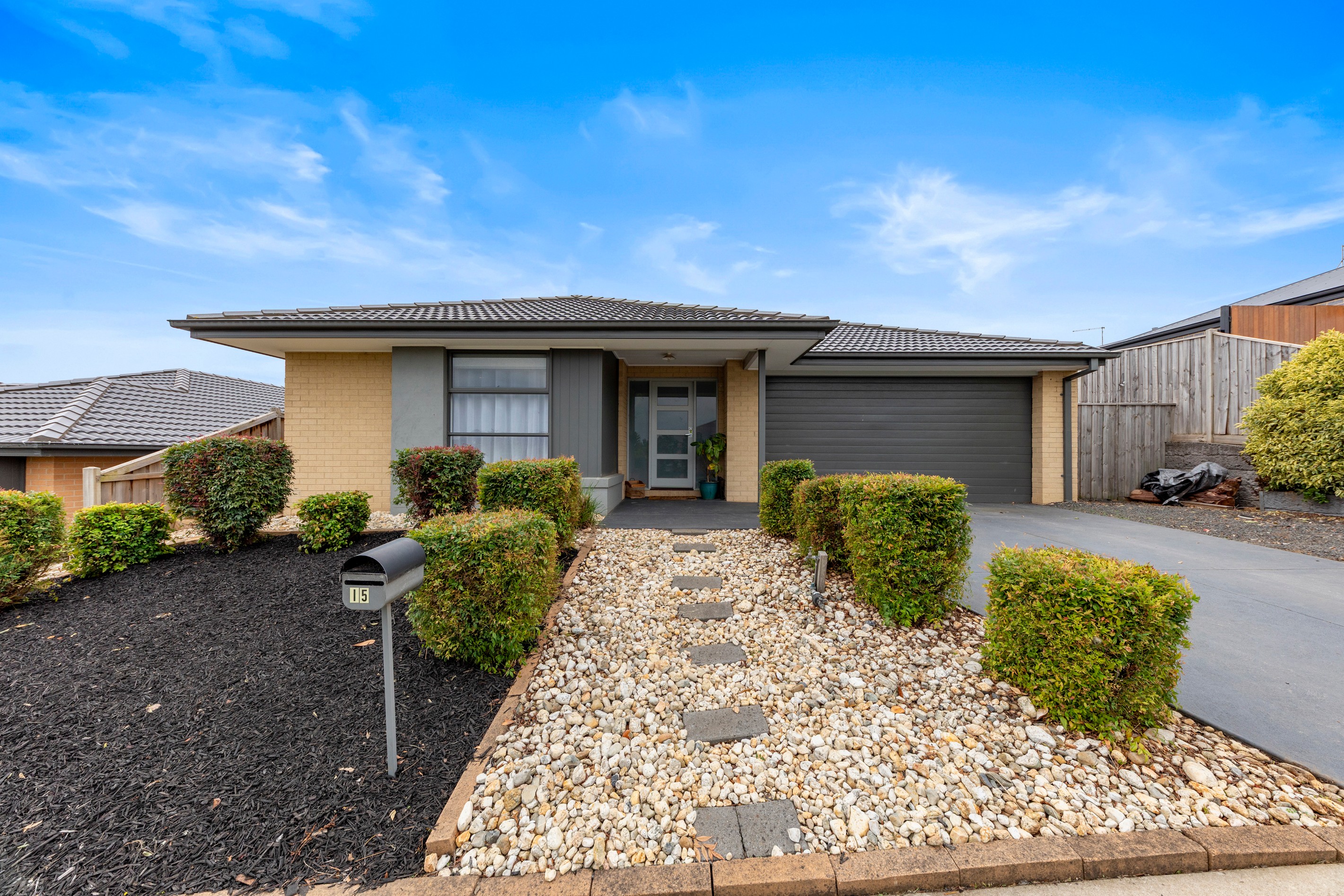 15 Fieldstone Avenue, Warragul, VIC 3820