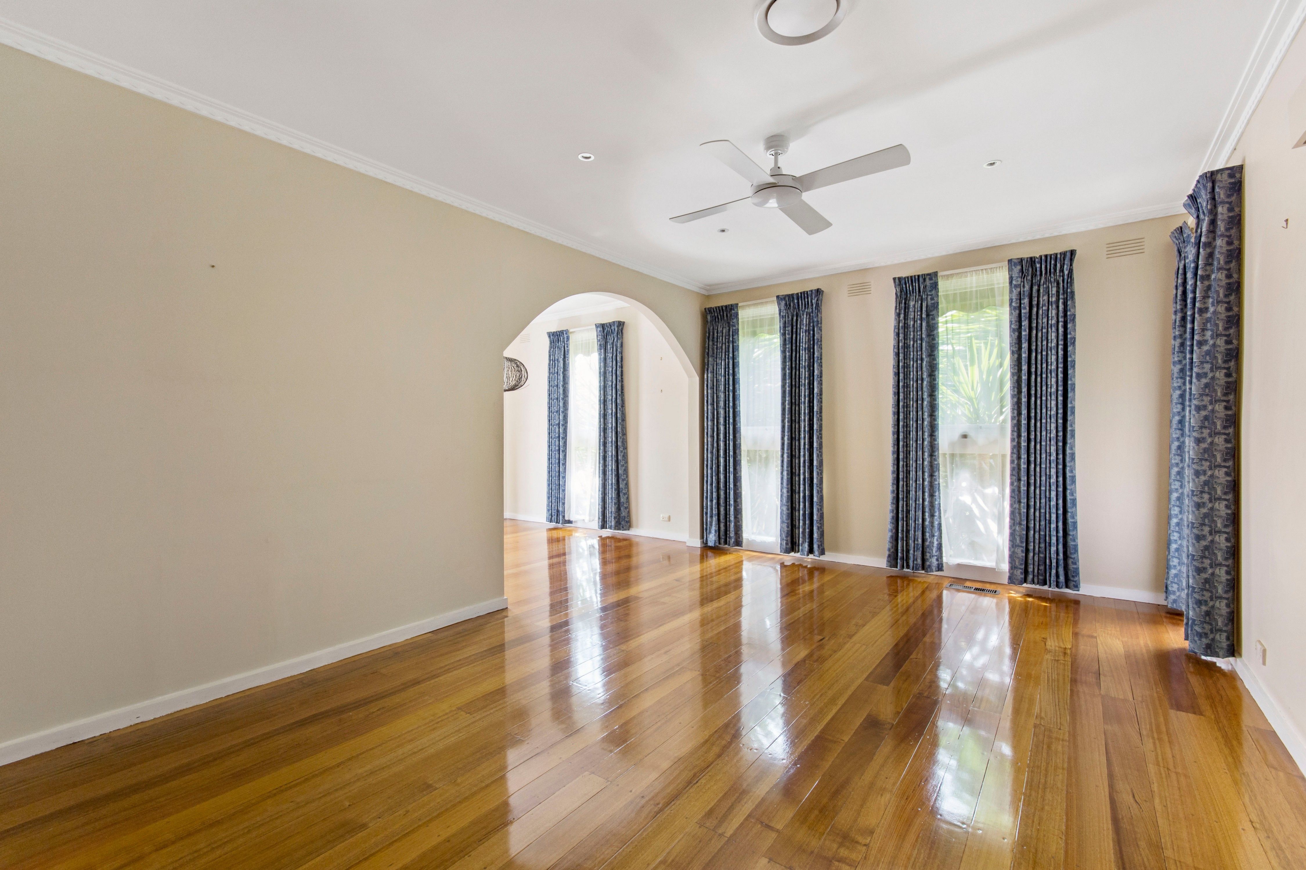 10 Currawa Drive, Boronia, VIC 3155