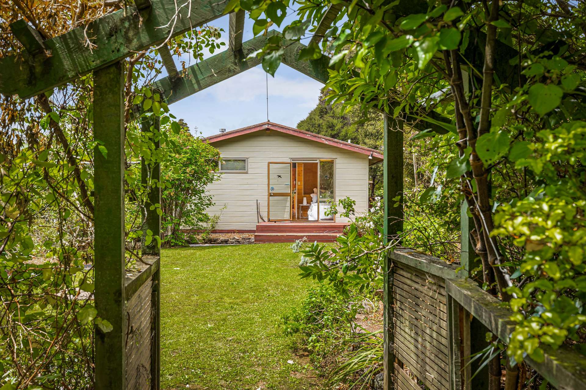 28 Rangimarie Road photo 23