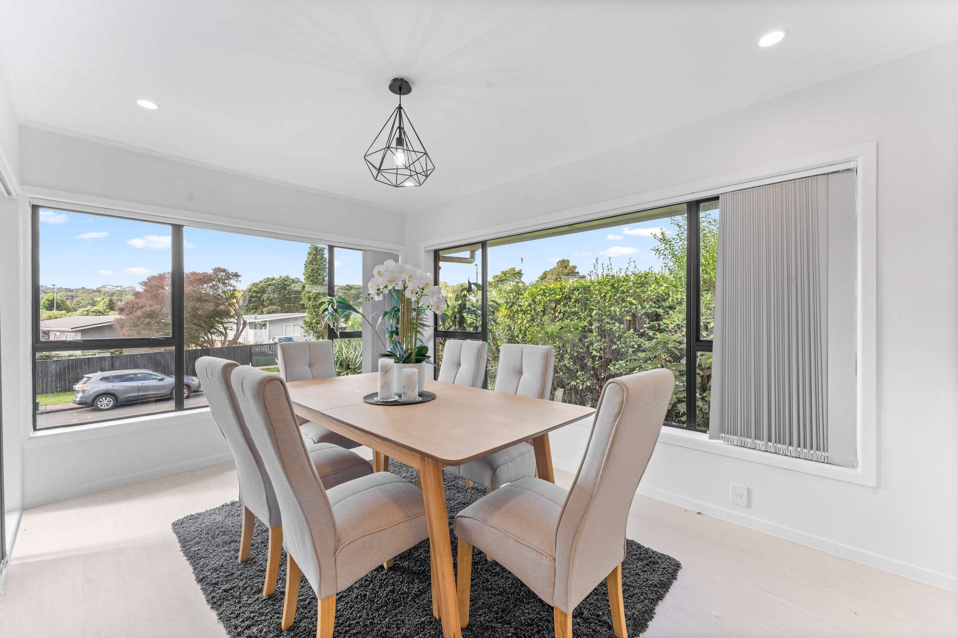 23 Lawrence Crescent photo 4