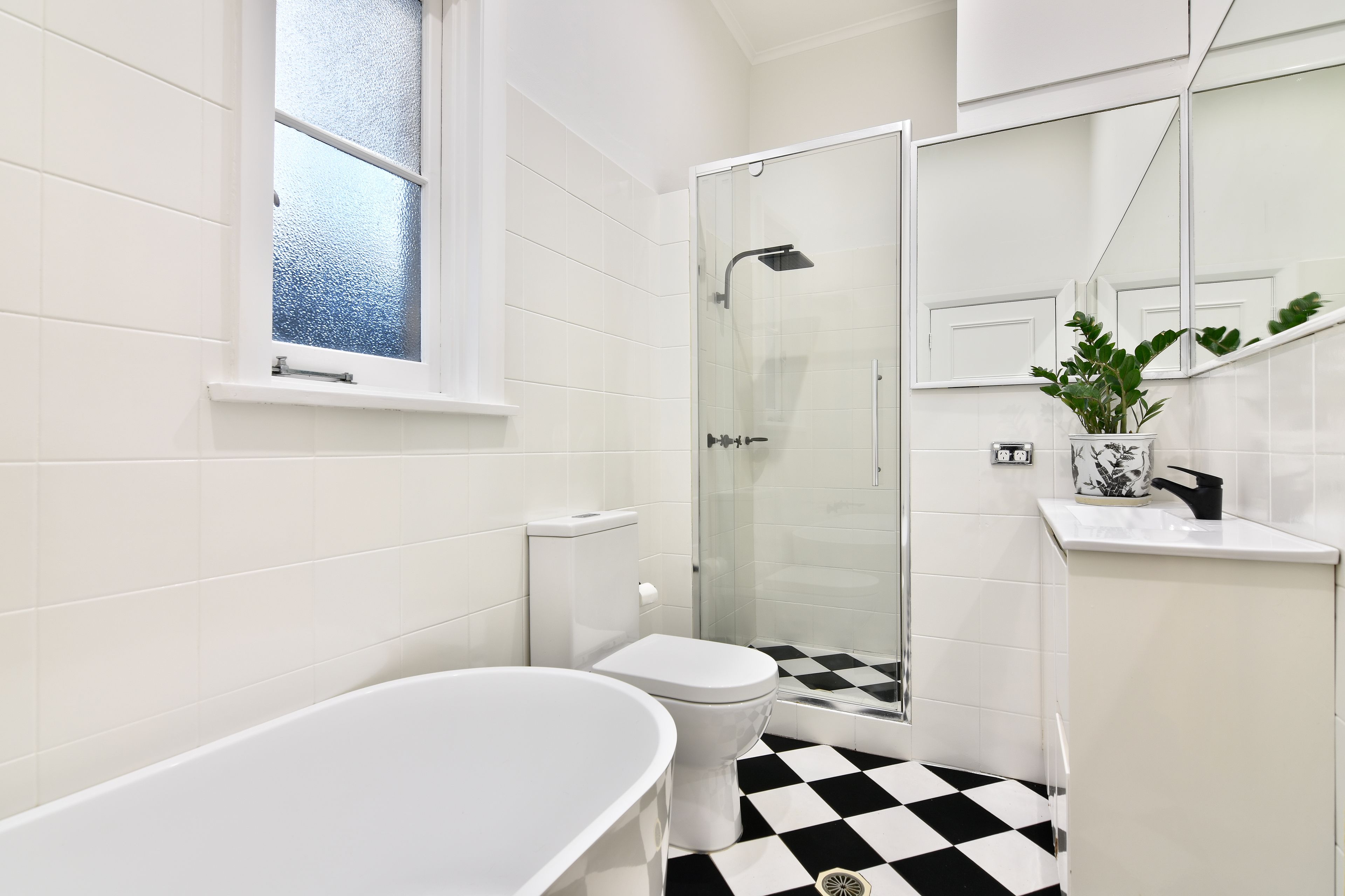 24 Tupper Street — photo 7 of 11