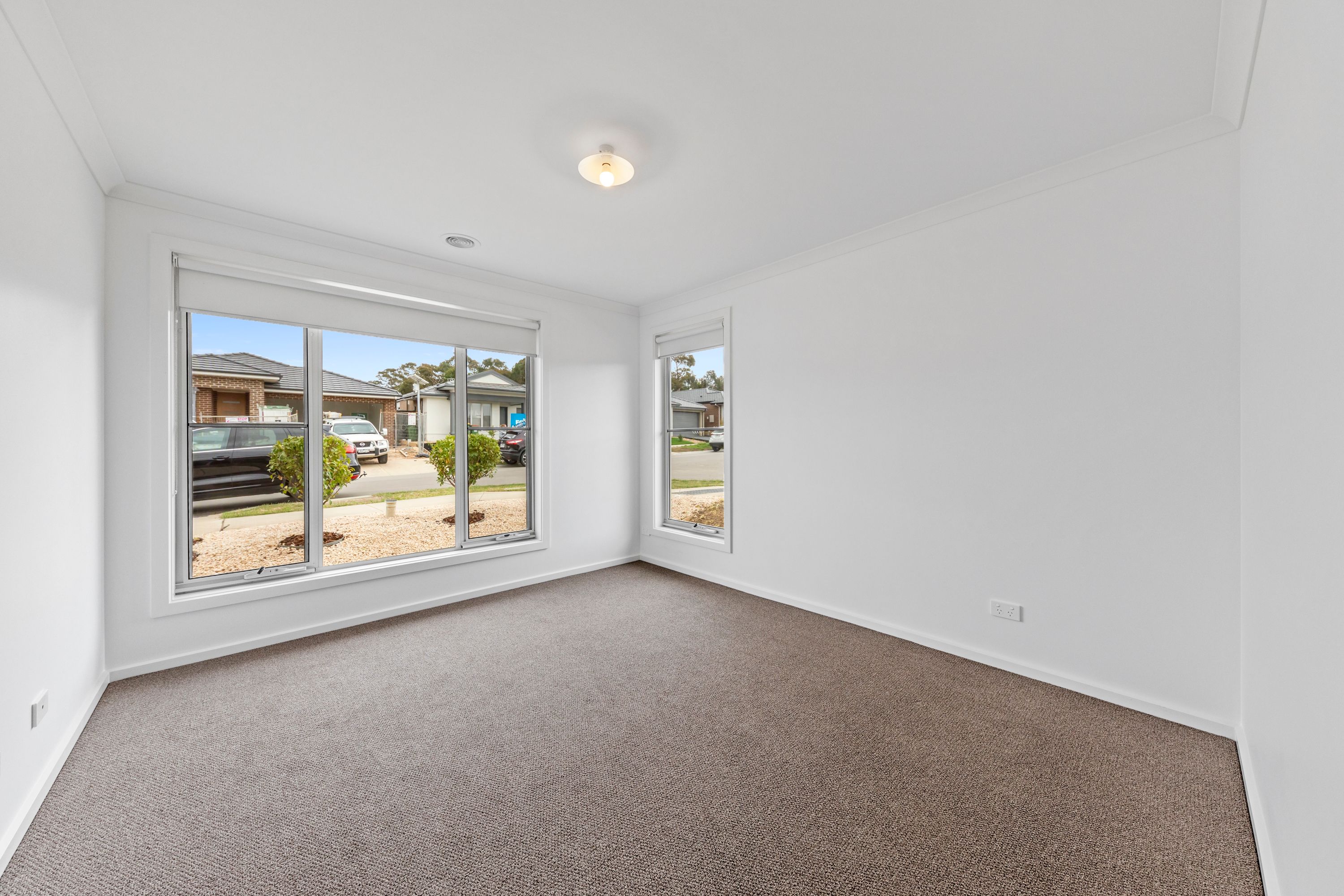10 Silverstar Street — photo 5 of 16