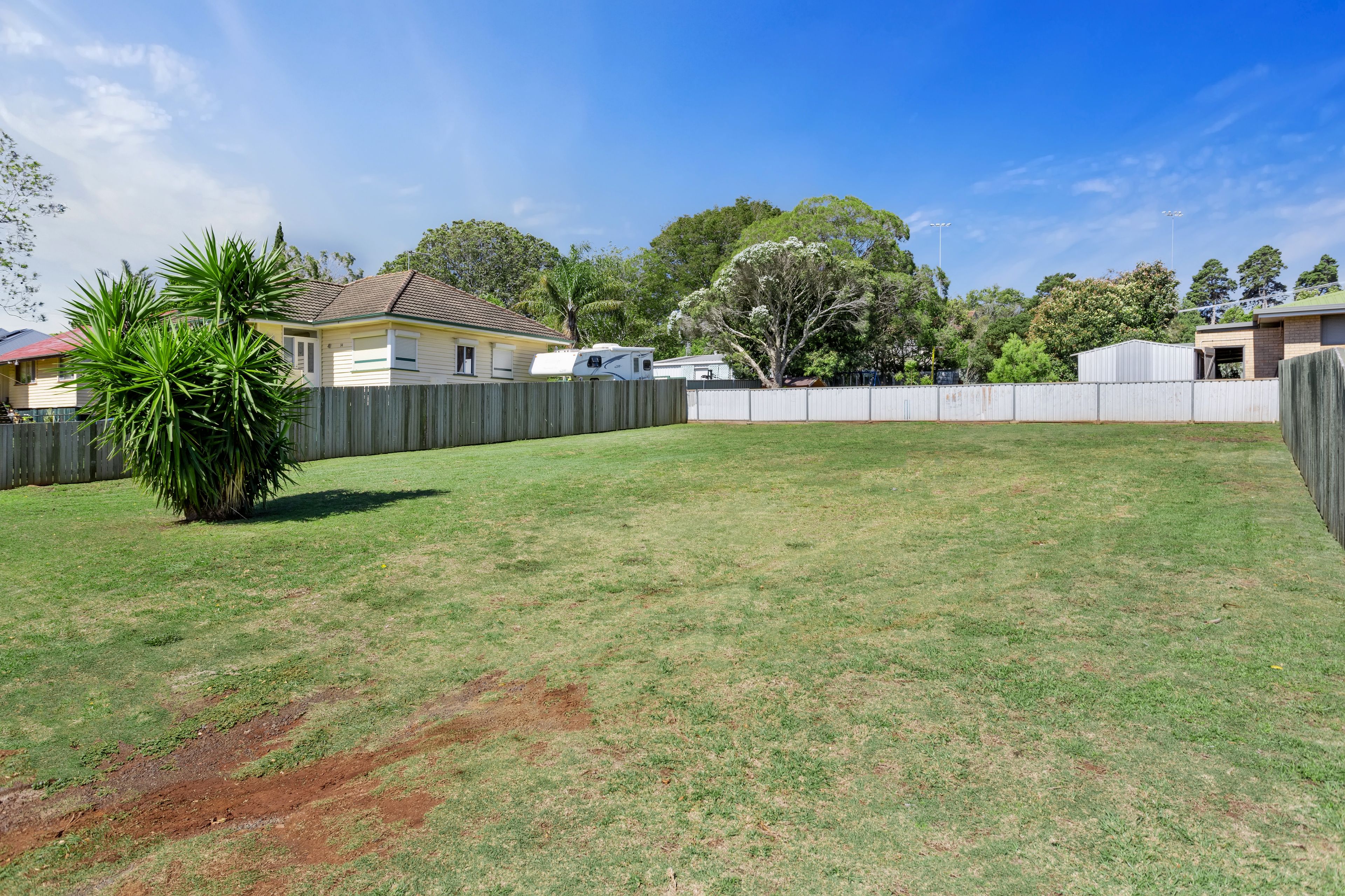 16 Yeates Street, Harlaxton, QLD 4350