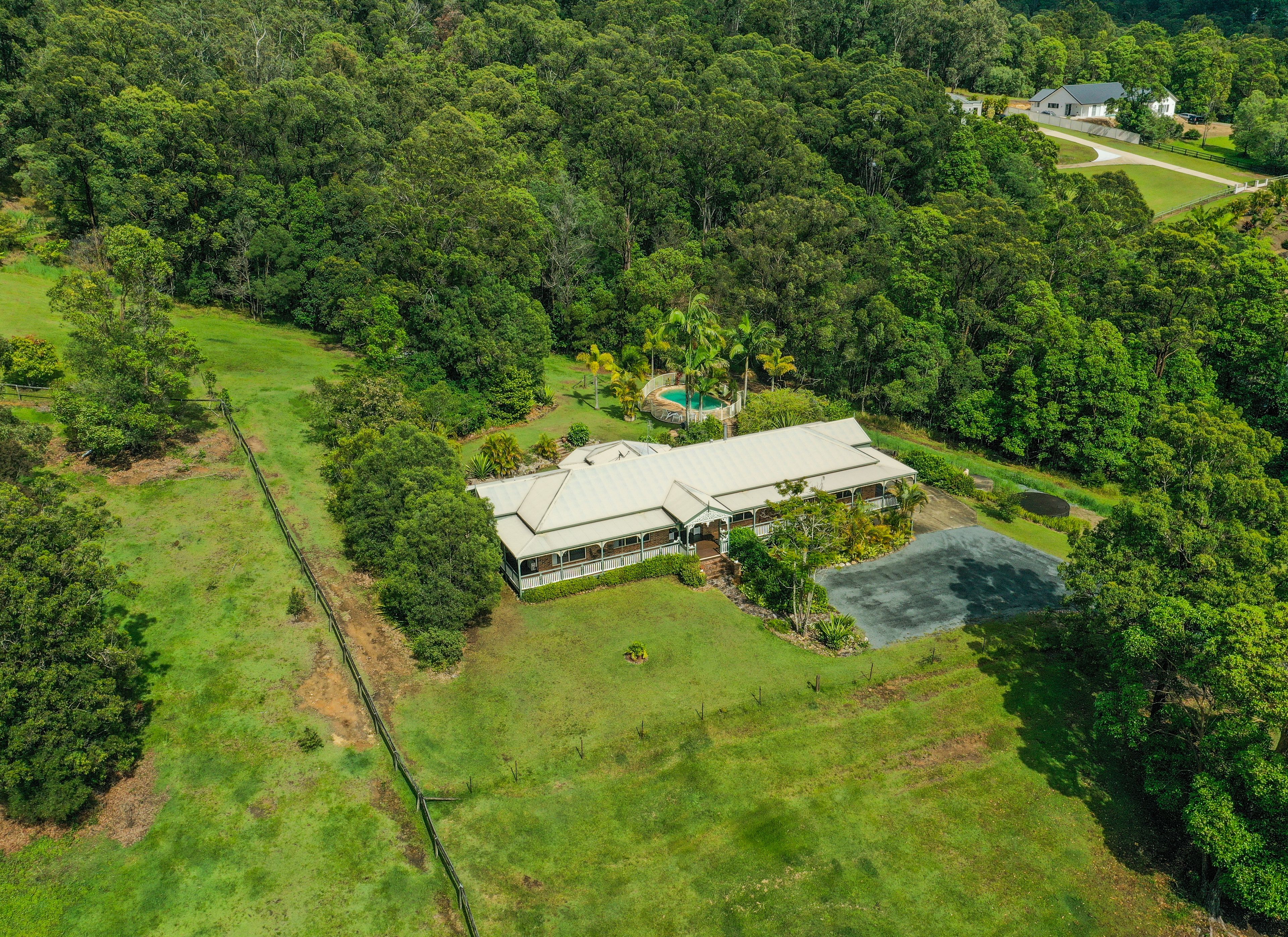2/595 Bonogin Road, Bonogin, QLD 4213