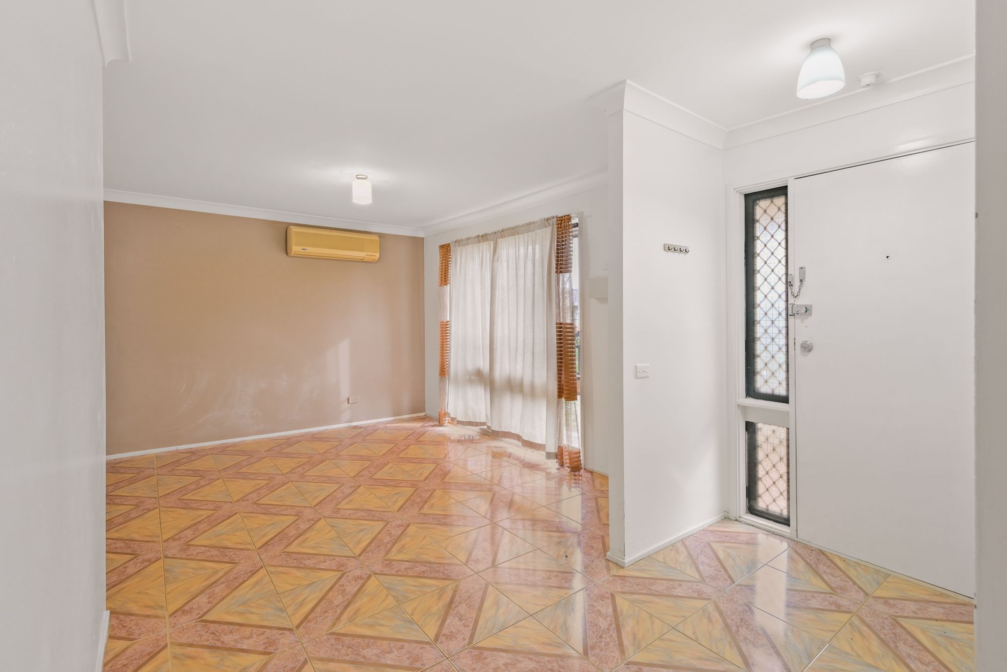 8 Javelin Place, Raby, NSW 2566