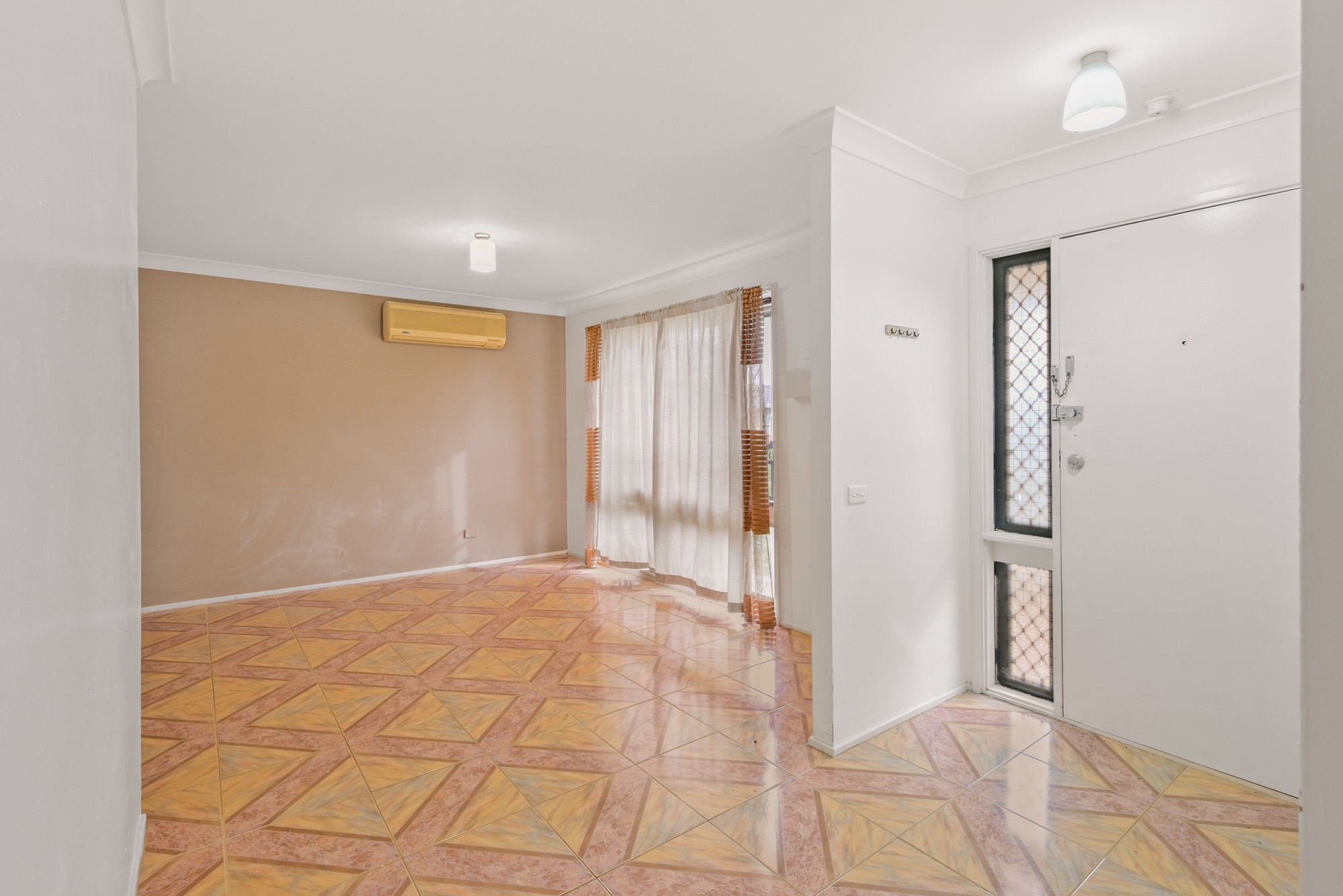 8 Javelin Place, Raby, NSW 2566