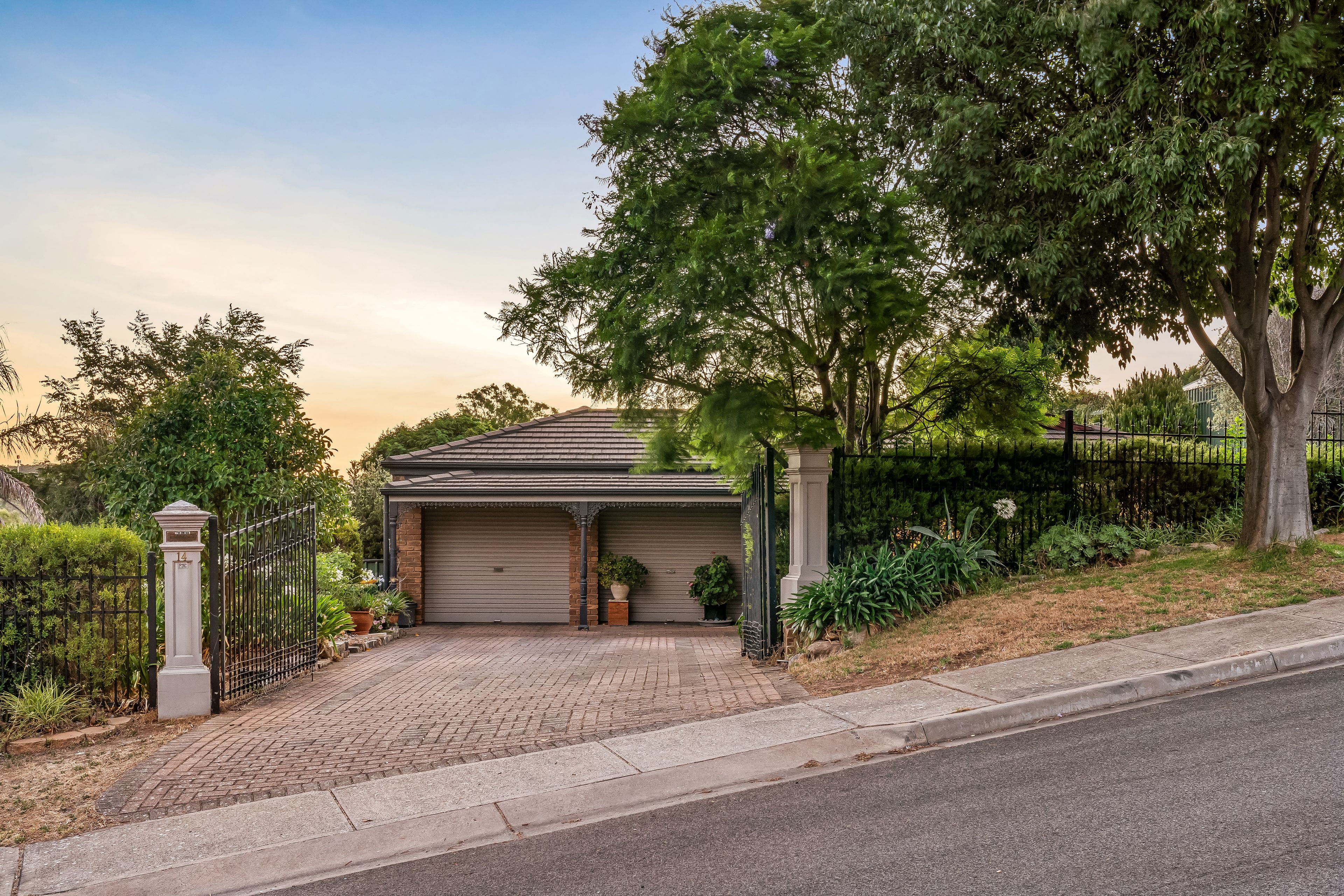 14 Bushmills Street, Greenwith, SA 5125