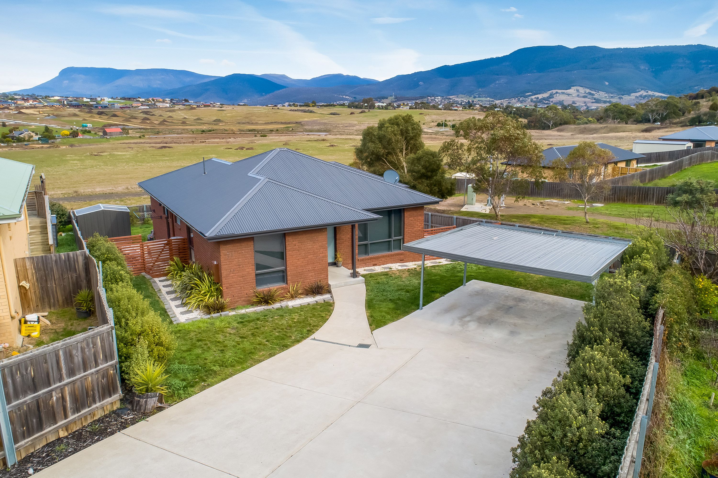 13 Tivoli Road, Old Beach TAS 7017