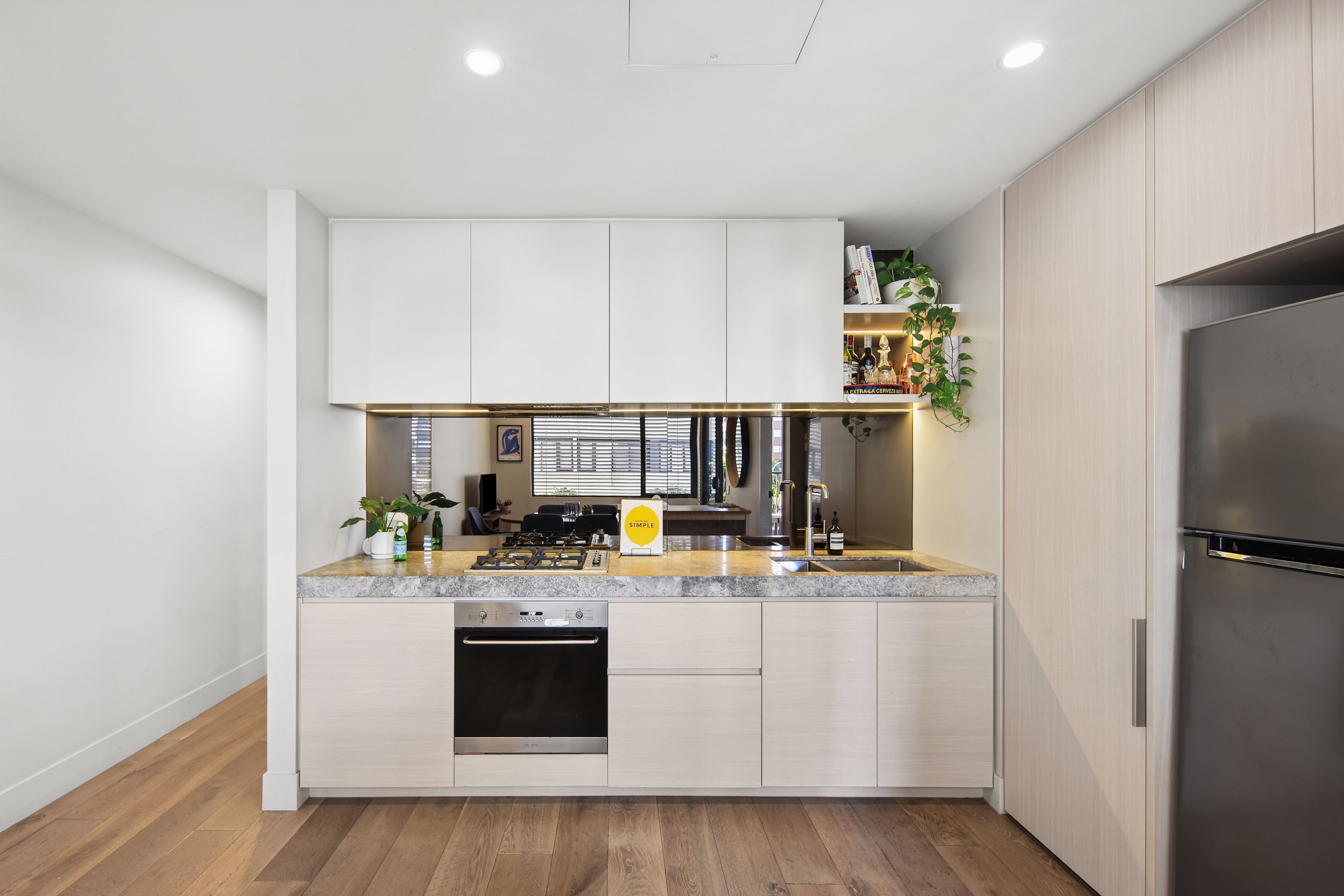 211/74 Macdonald Street — photo 3 of 6
