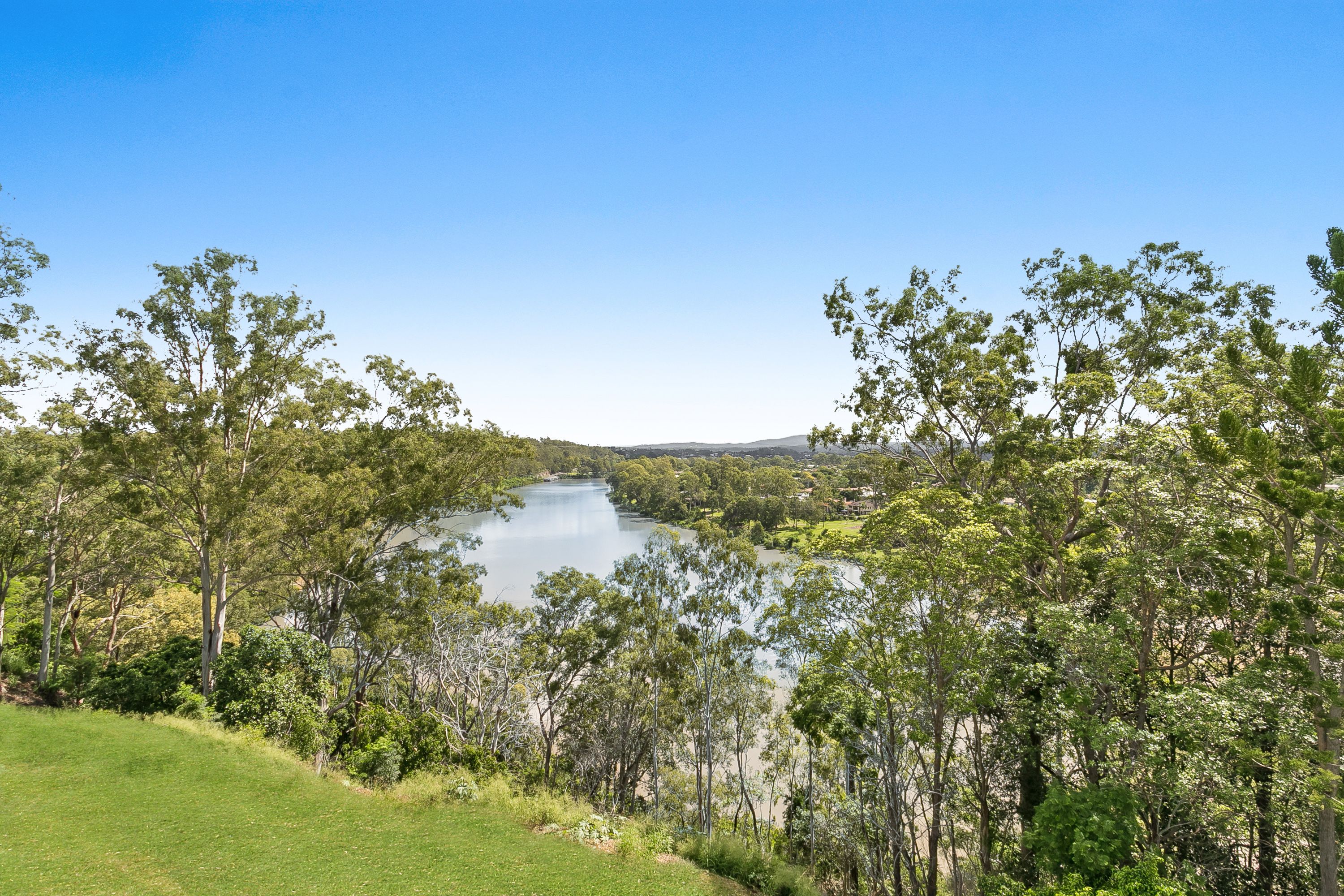 19 Marchant Crescent, Corinda, QLD 4075