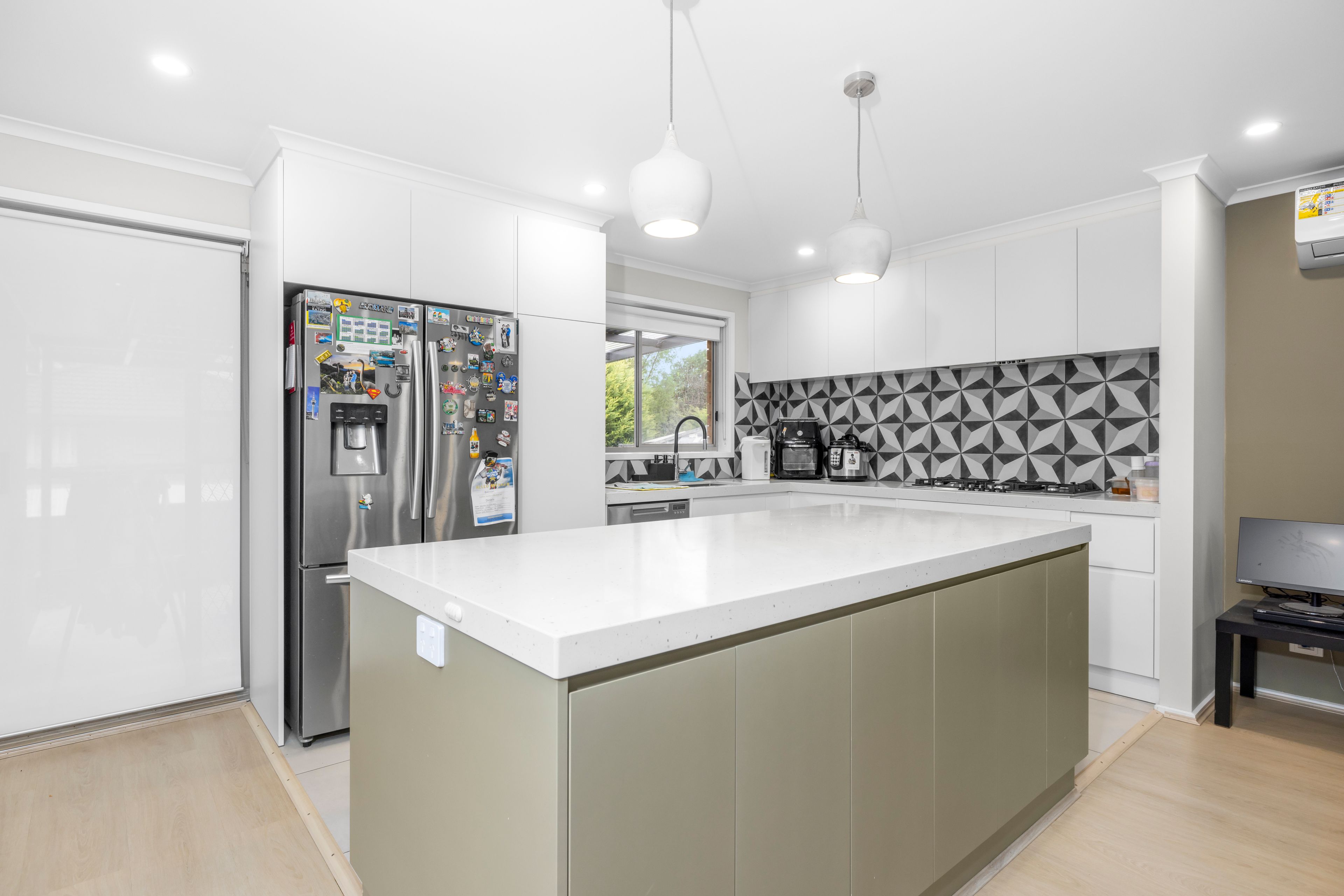 8 Custer Grove, Bayswater North, VIC 3153