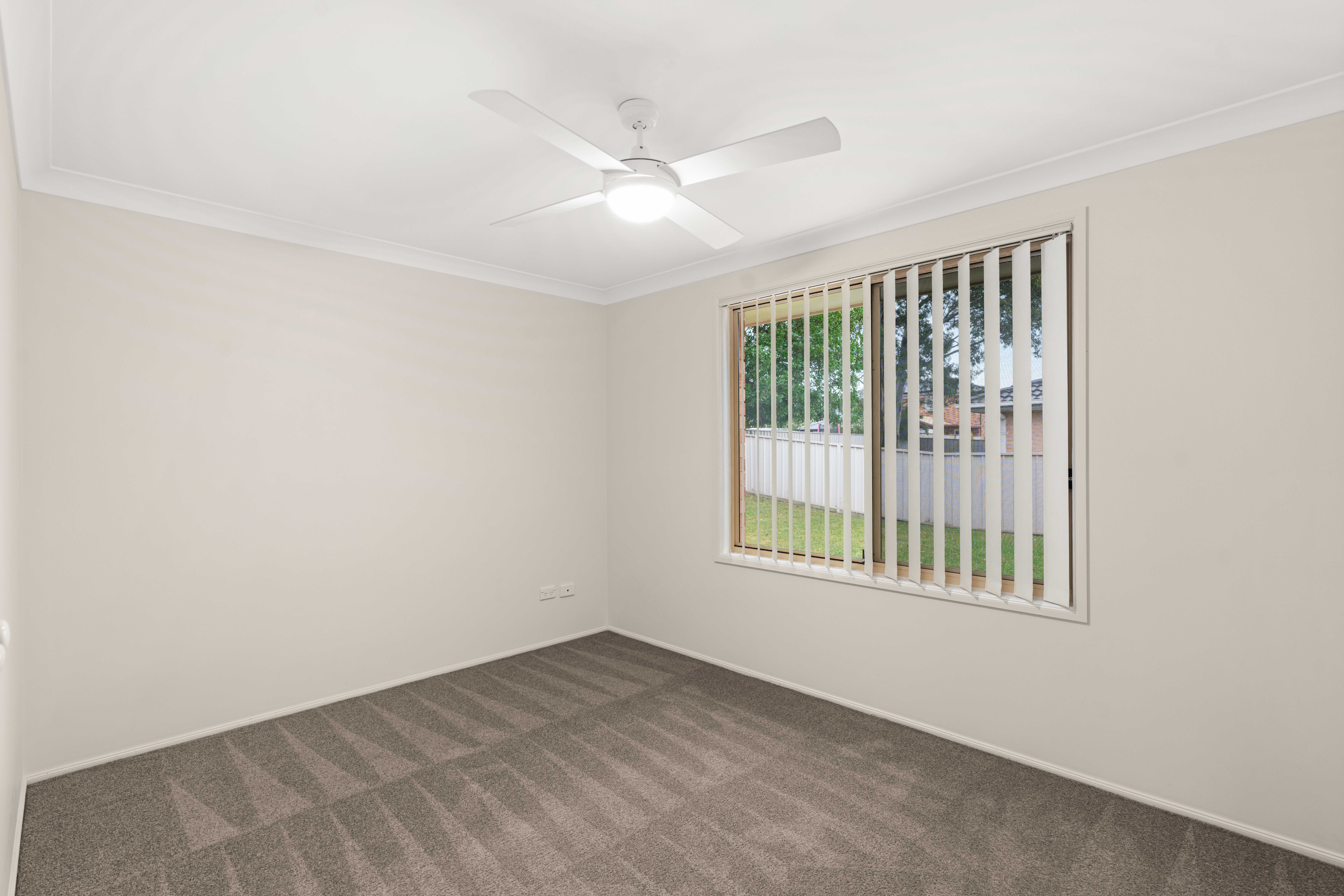 6 Marsden Close — photo 10 of 20