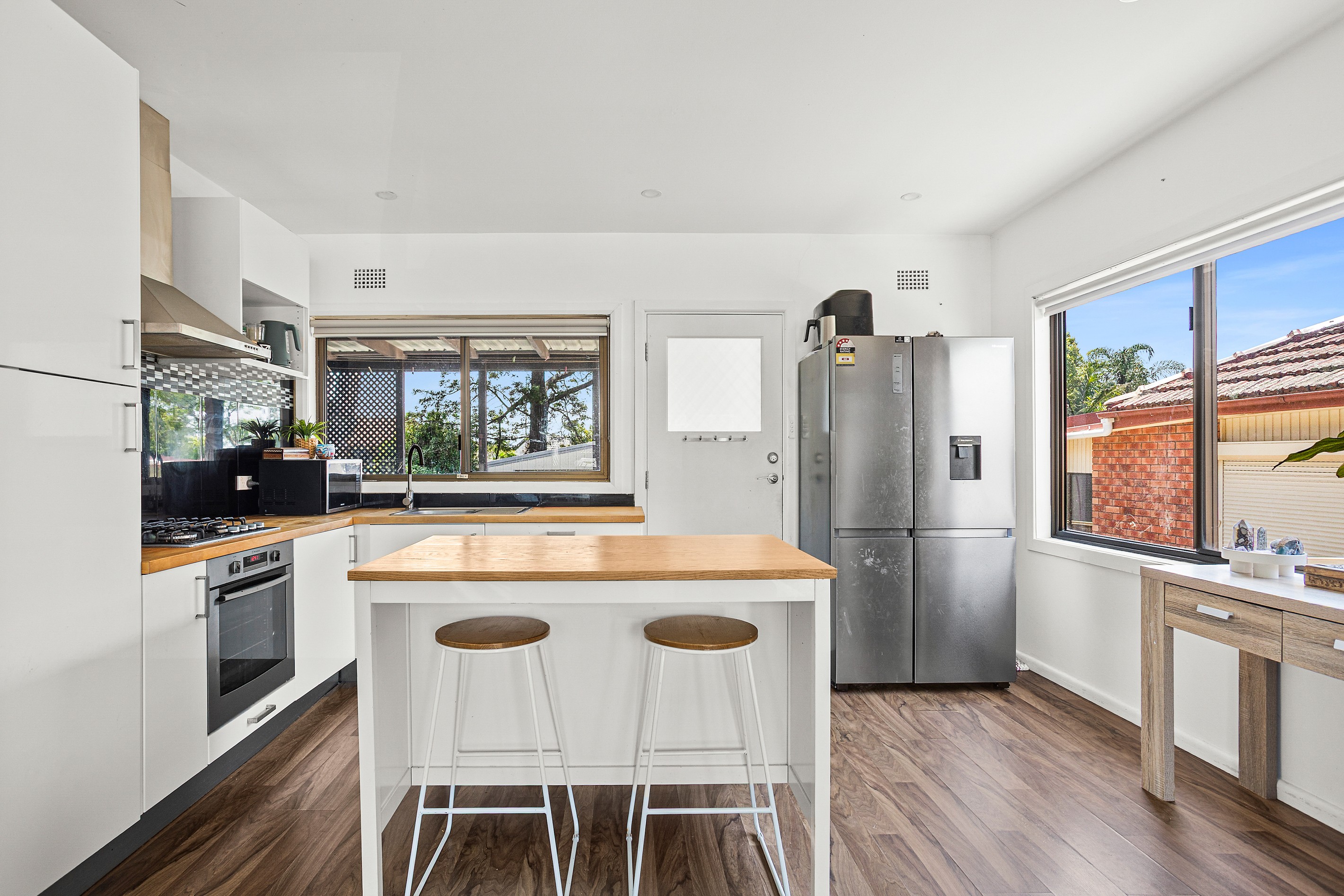 34 Simpson Parade, Albion Park, NSW 2527