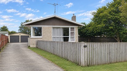 25 Rosalind Street