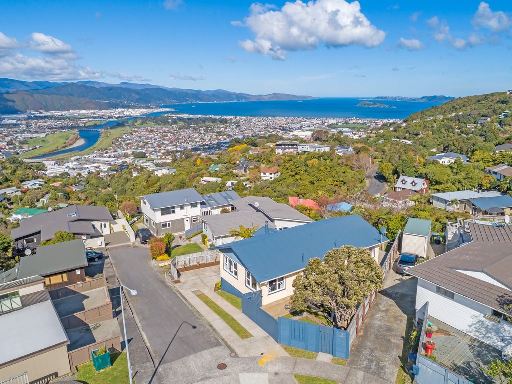 16 Eastview Grove, Normandale, Lower Hutt City