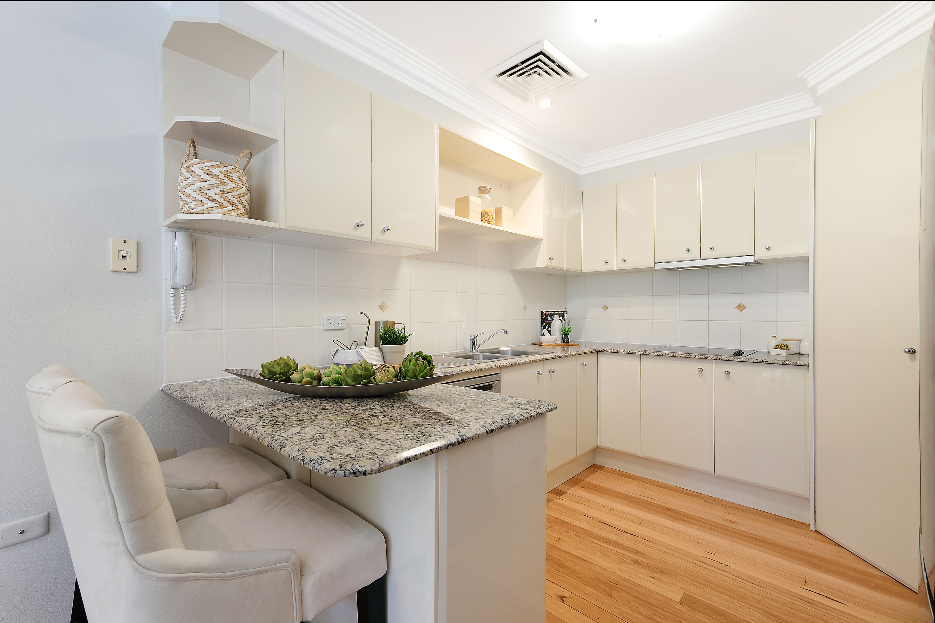 2/235 Bobbin Head Road, North Turramurra, NSW 2074