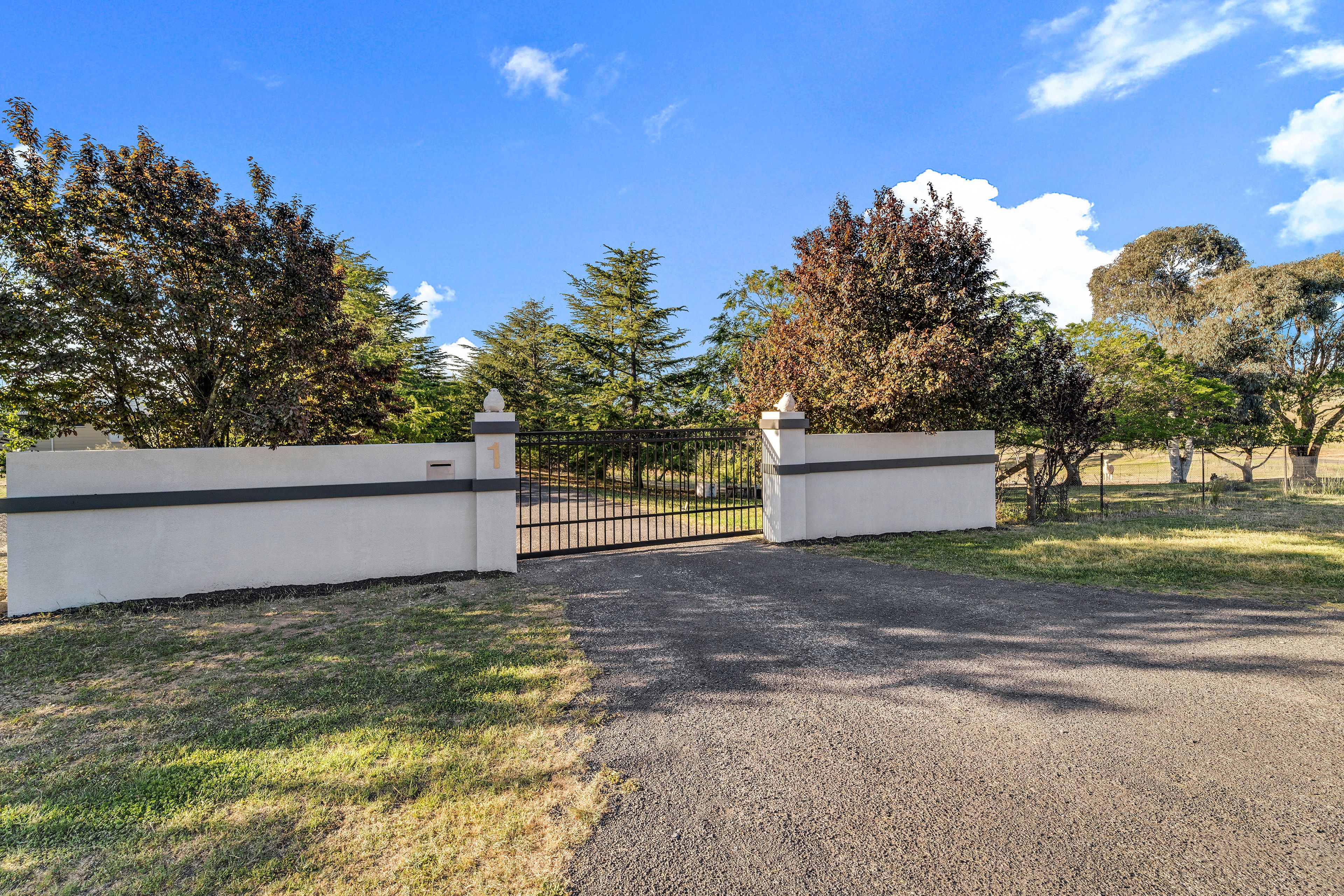 1 Shearsby Crescent, Yass, NSW 2582