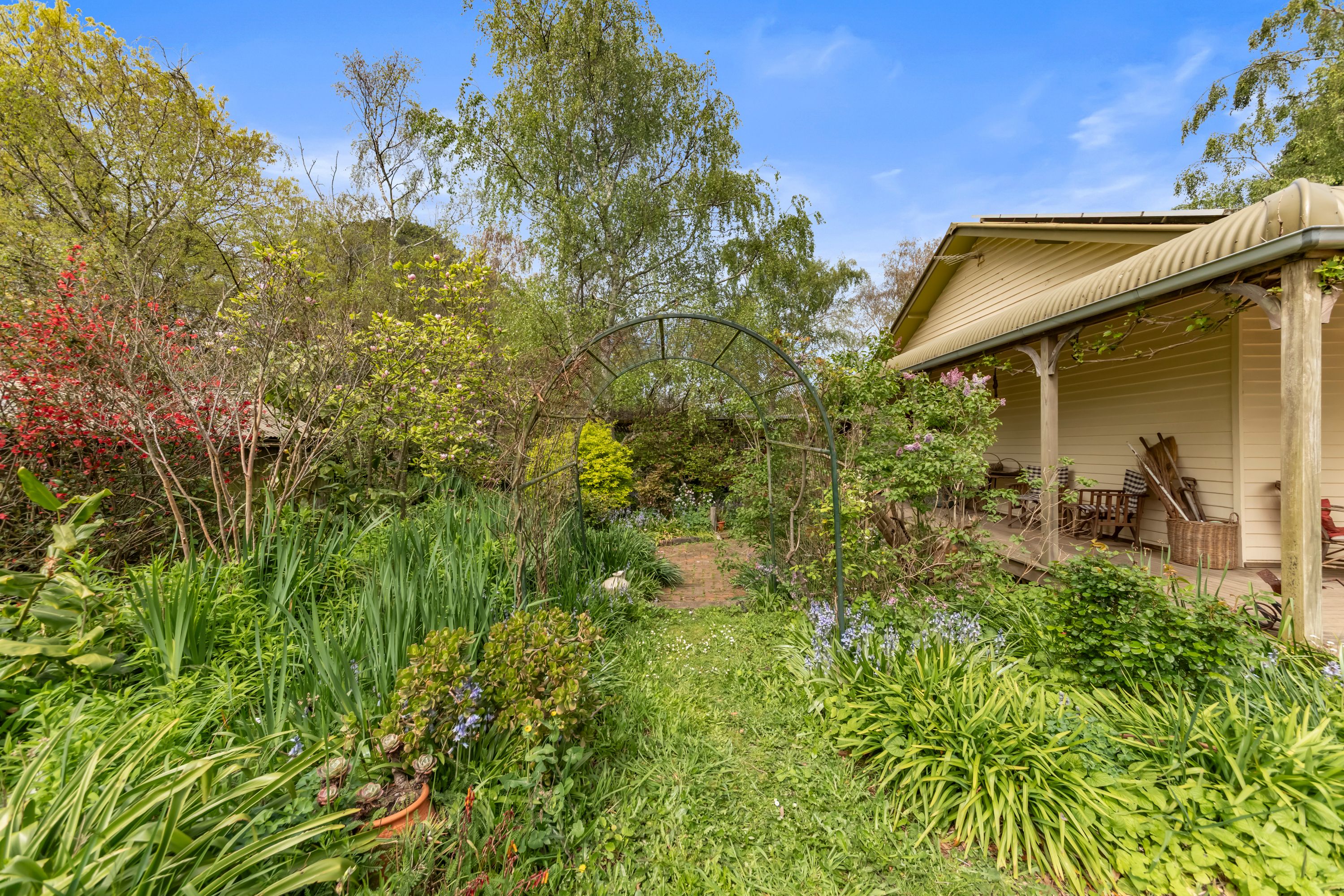 52 Earls Road — photo 8 of 30