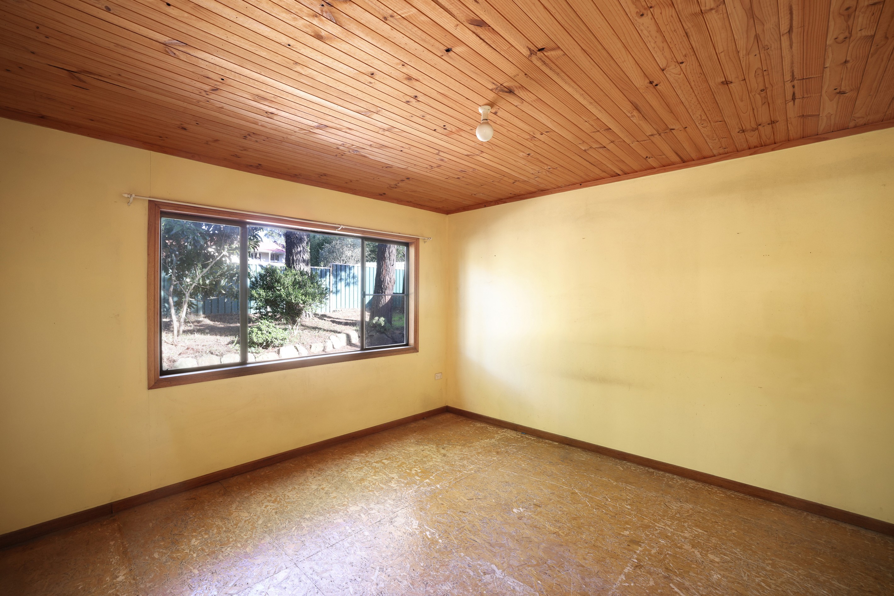 20 Charles Street, Hill Top, NSW 2575