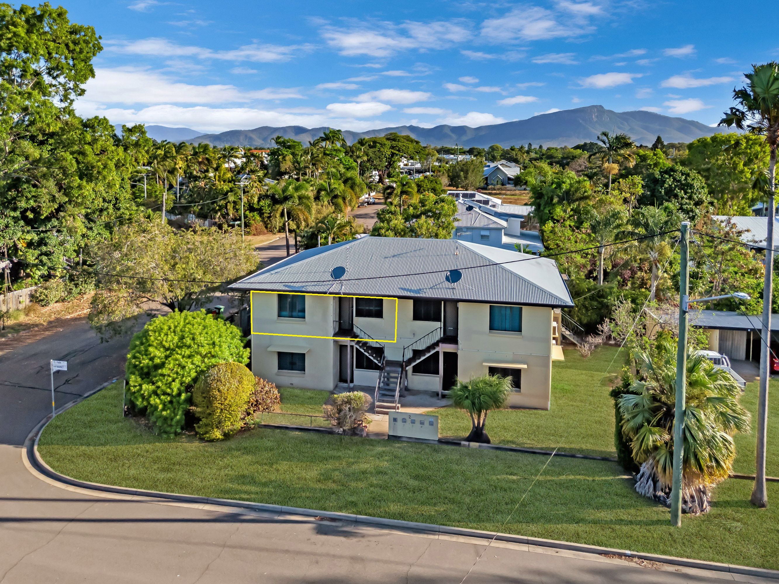 2 Haymarket Street, Hyde Park QLD 4812