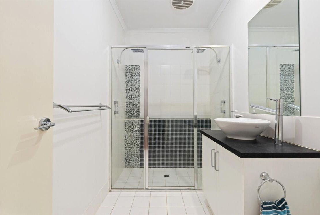 39 Adeline Street — photo 3 of 11