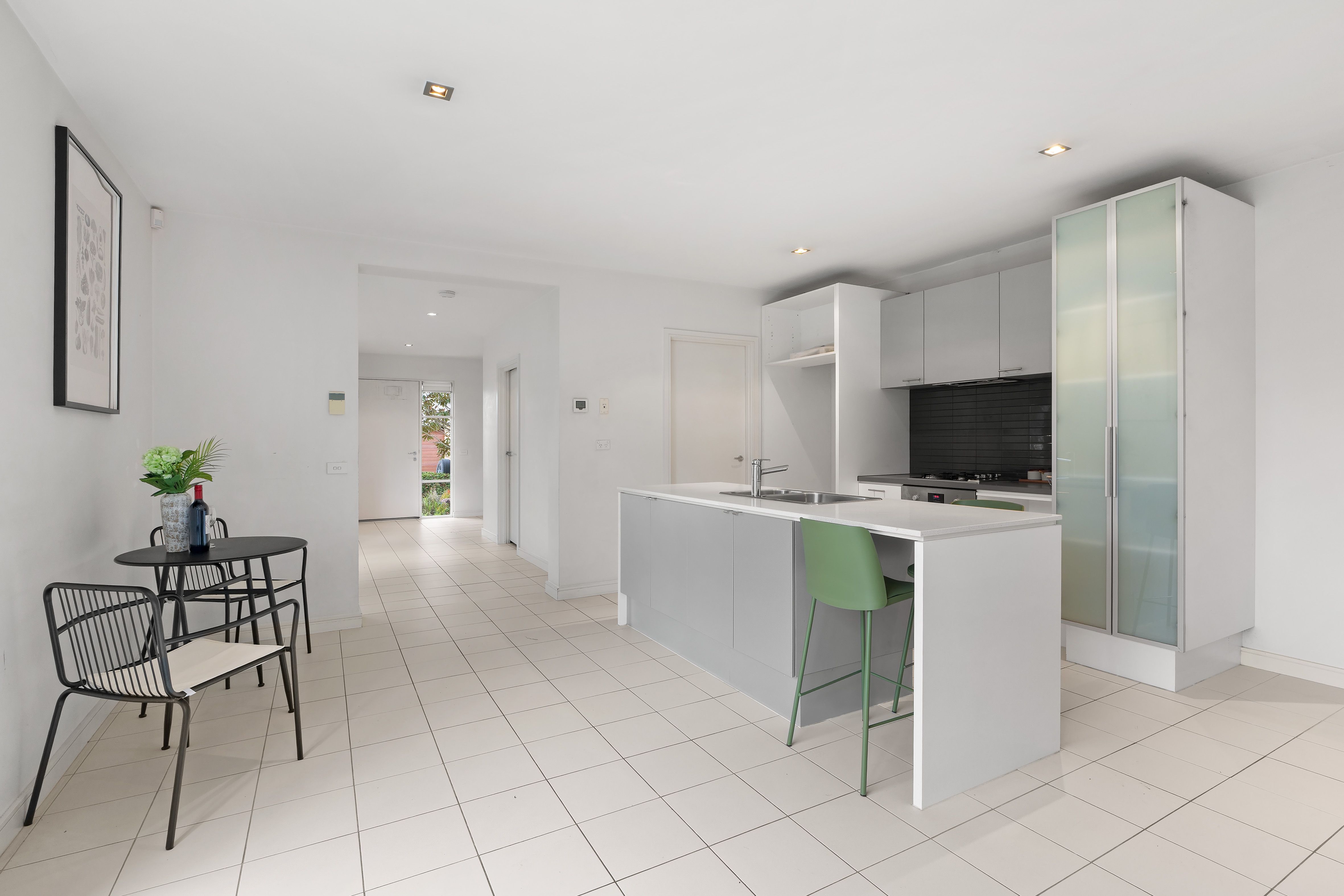 2 Selhurst Park Road — photo 3 of 10