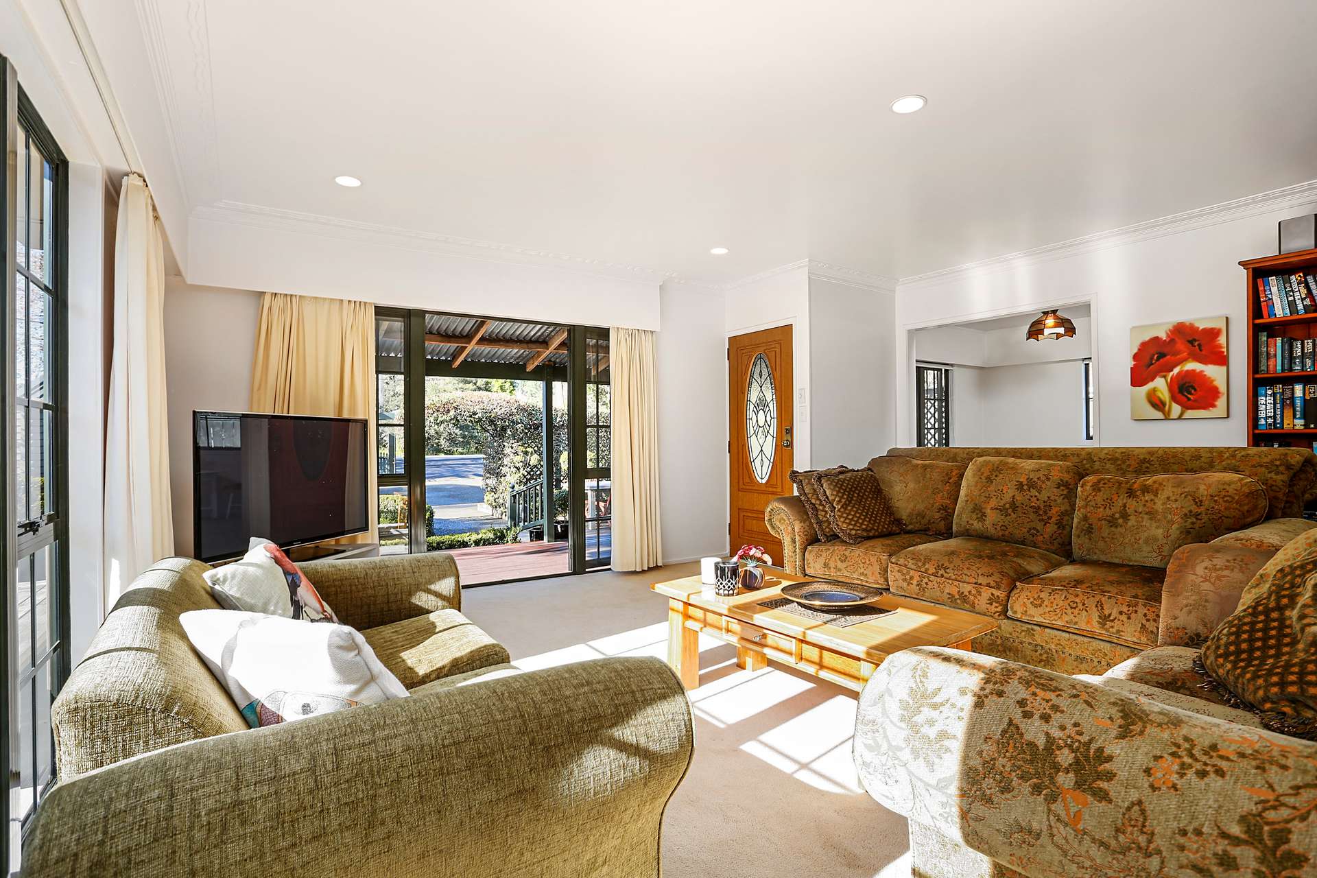 88 Waitakere Road photo 3