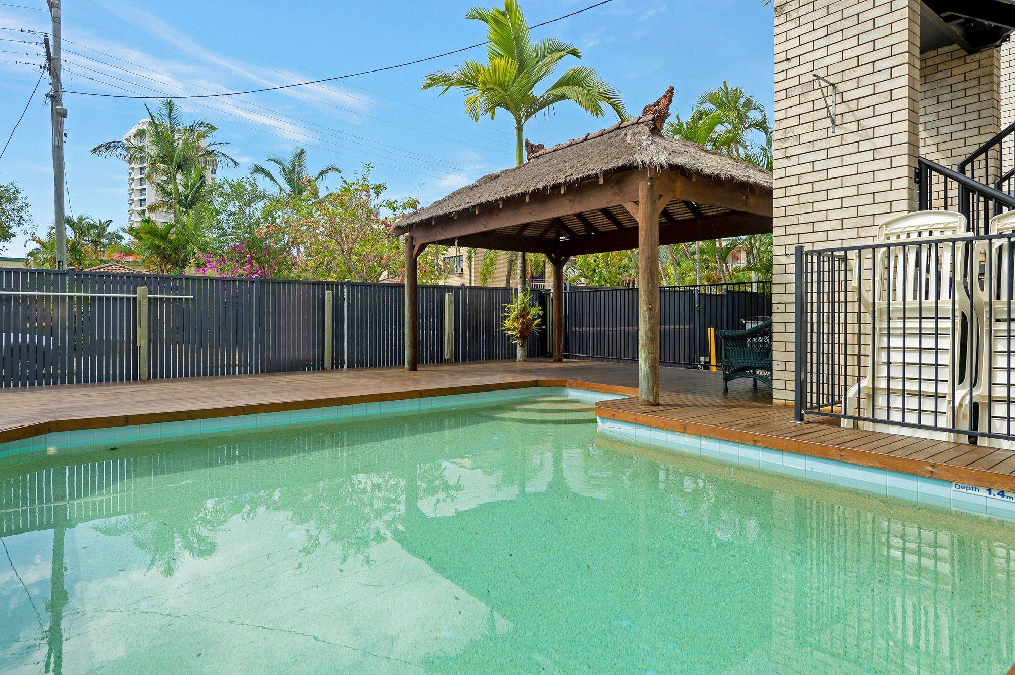 22 Leonard Avenue, Surfers Paradise QLD 4217
