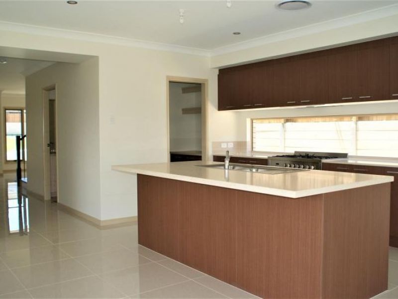 19 Violet Avenue, Springfield Lakes, QLD 4300
