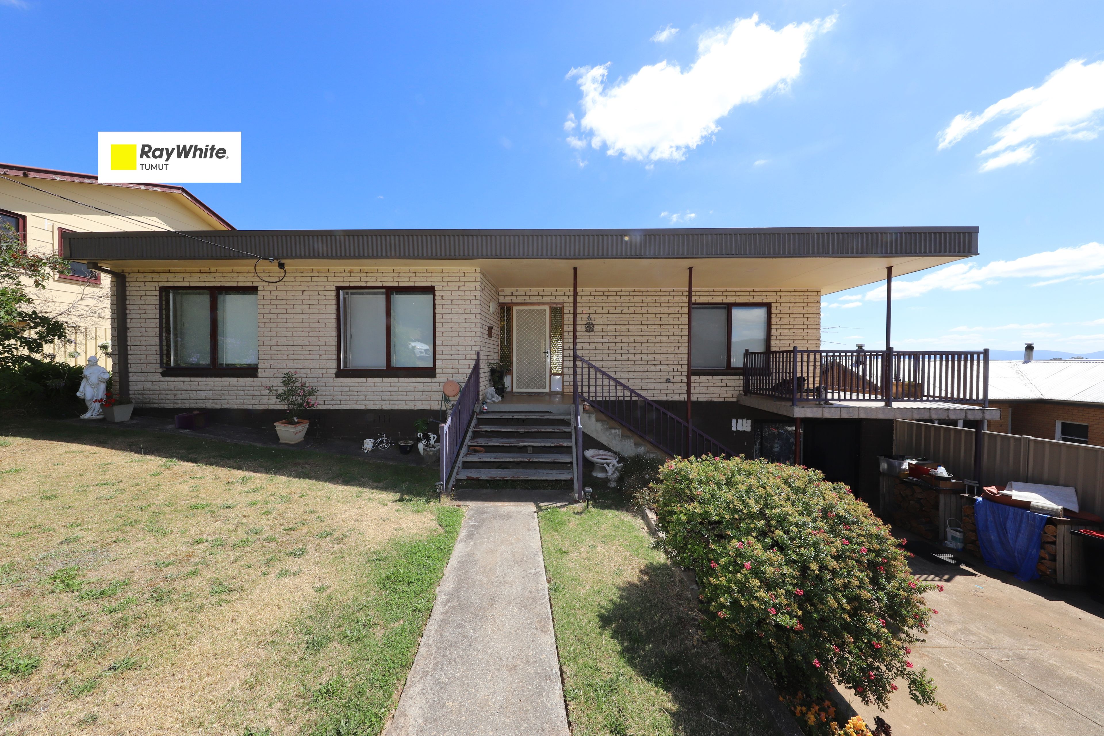 6 Mountain Avenue, Batlow NSW 2730