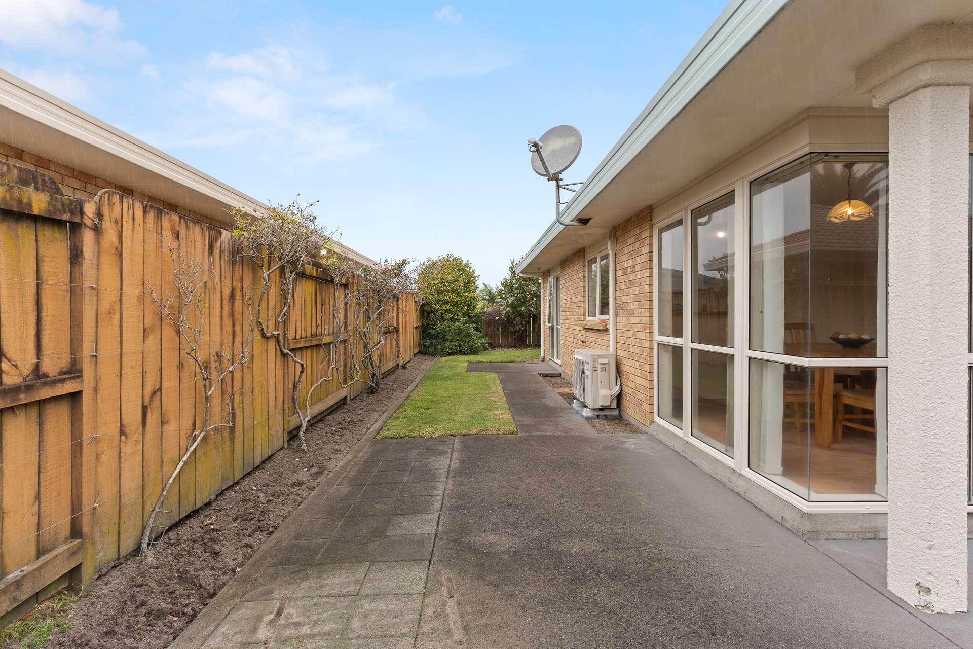 21 Sandhurst Drive photo 12