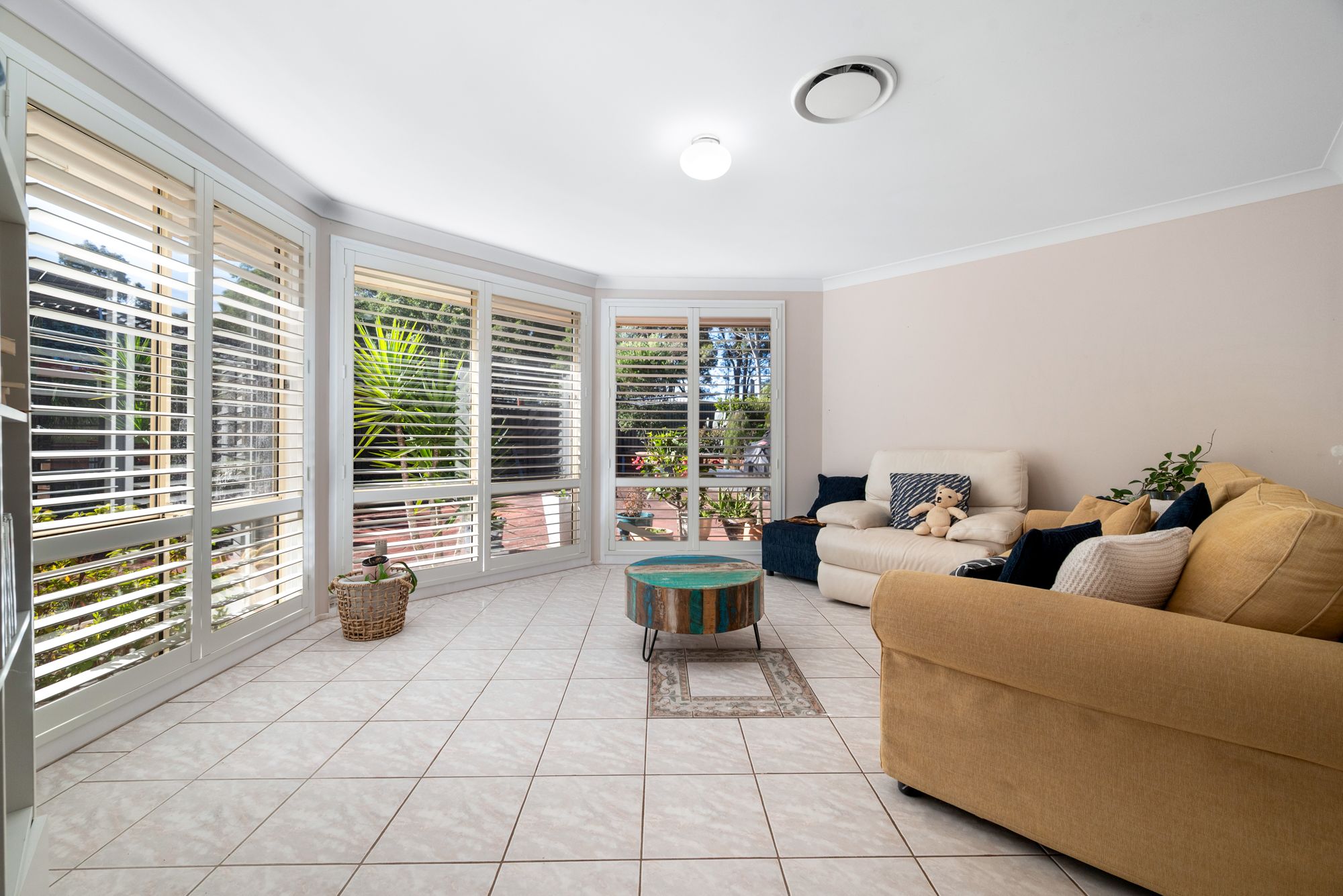 37 Theseus Circuit, Rosemeadow, NSW 2560