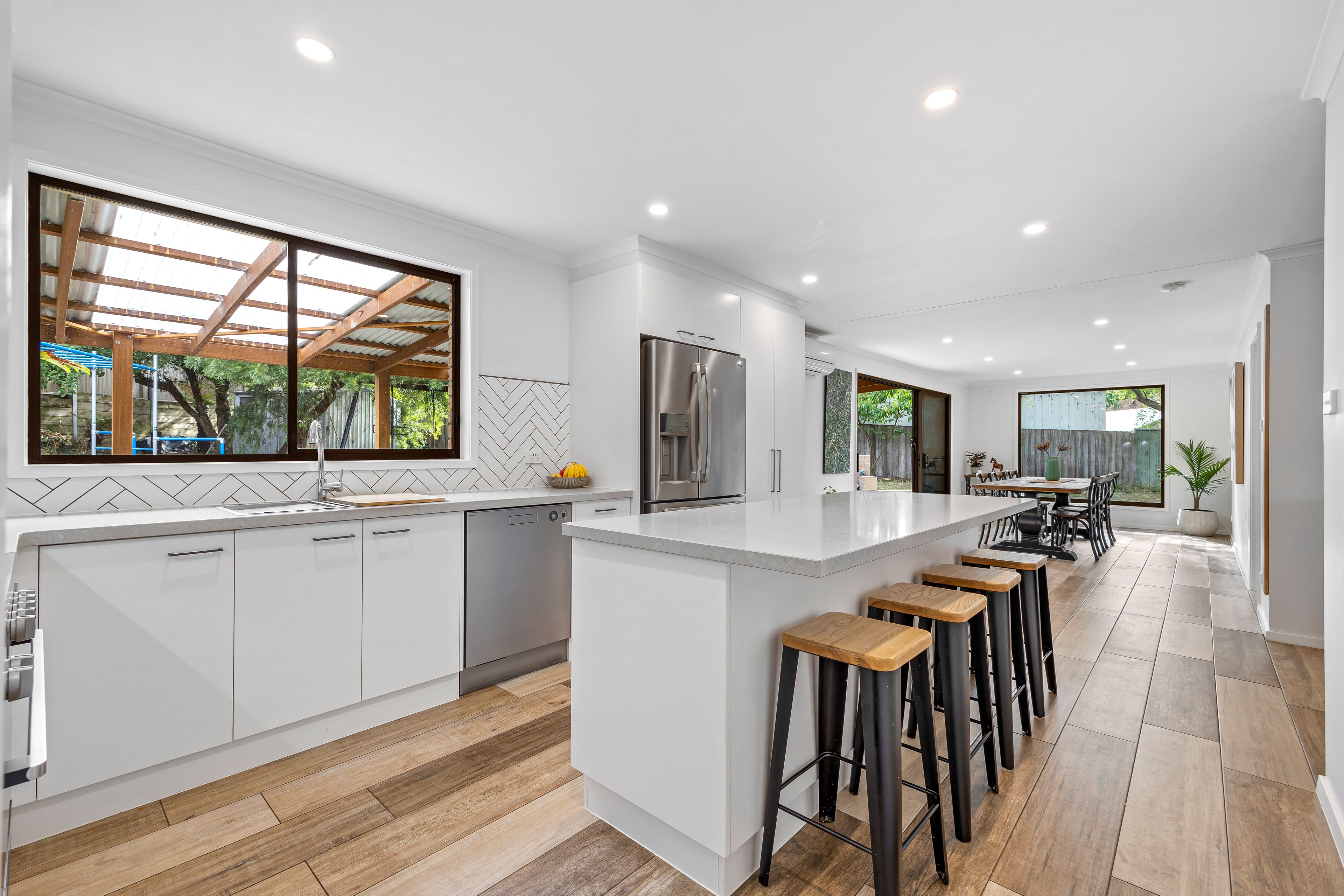 2 Sovereign Street, Golden Point, VIC 3350