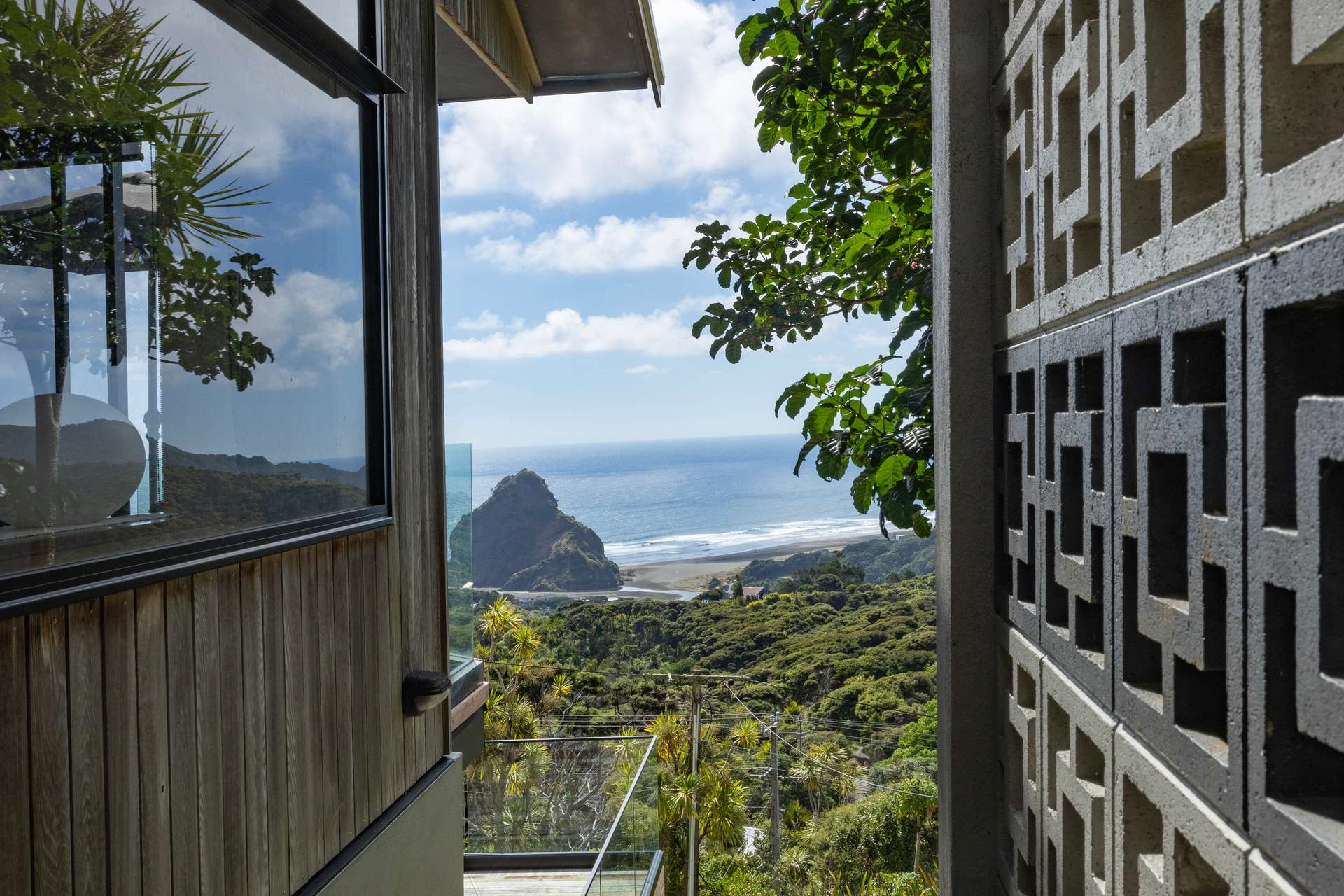 20 Piha Road photo 28