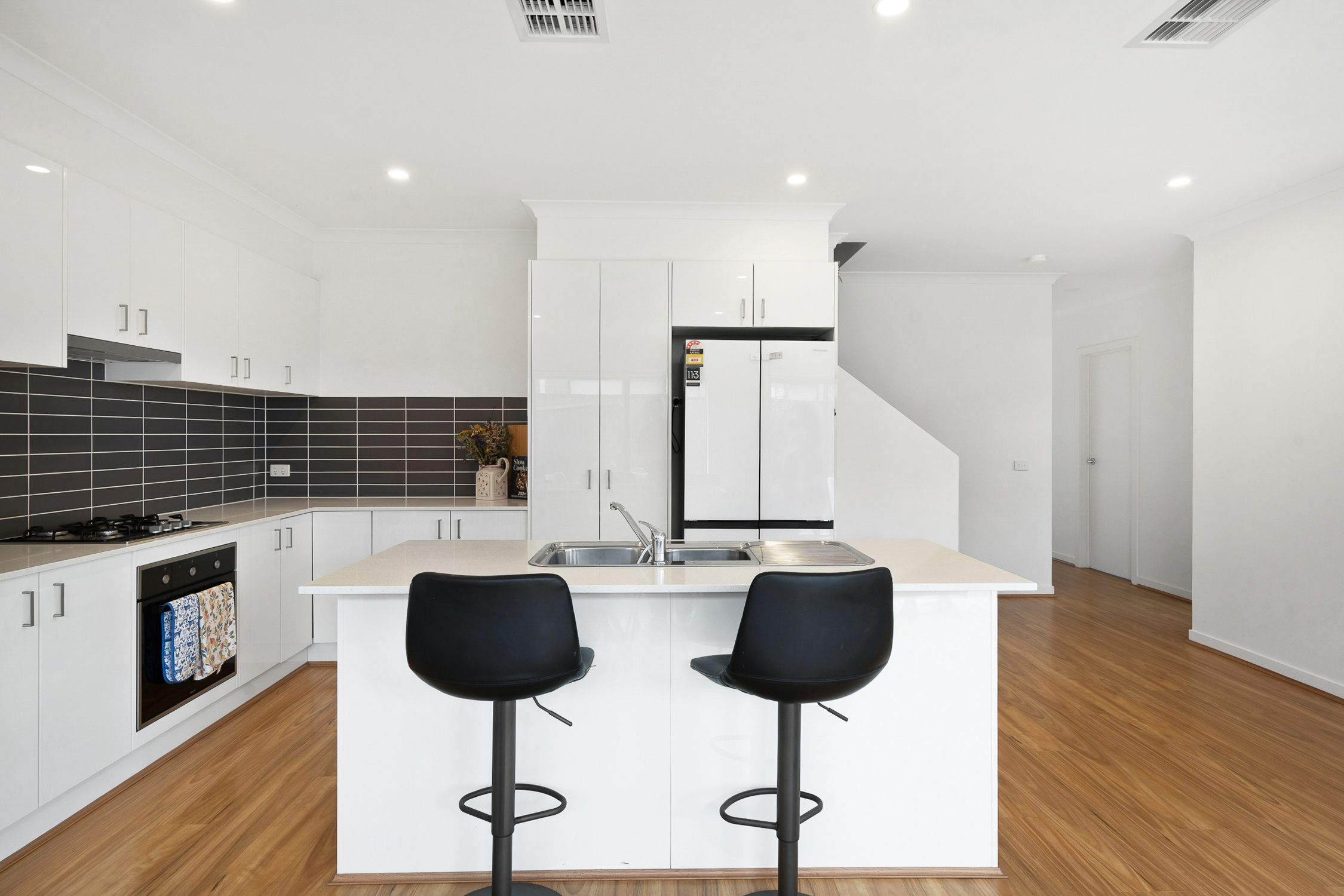 6 Pennine Circuit, Officer, VIC 3809