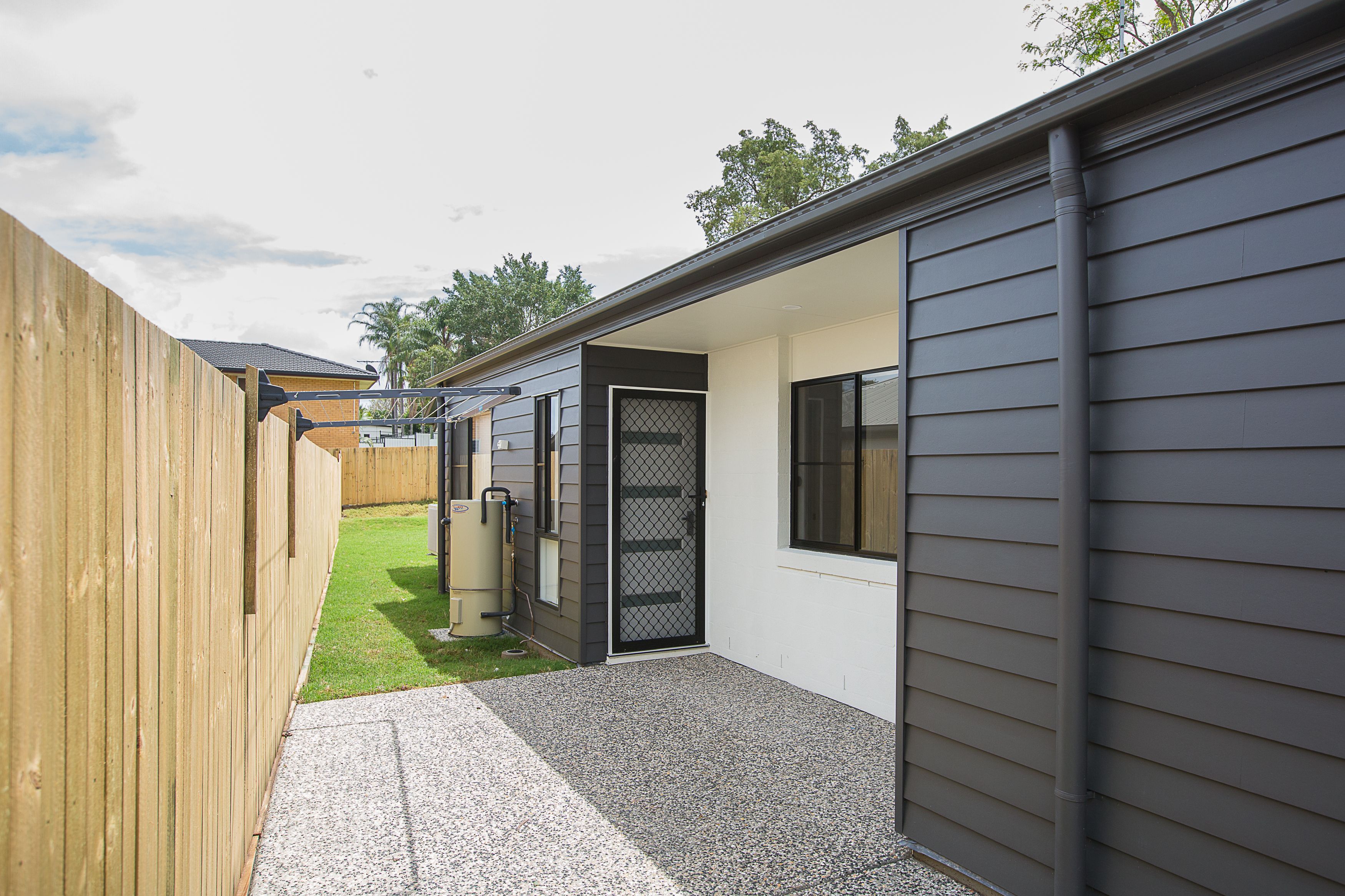 2/3 Juniper Court, Brassall, QLD 4305