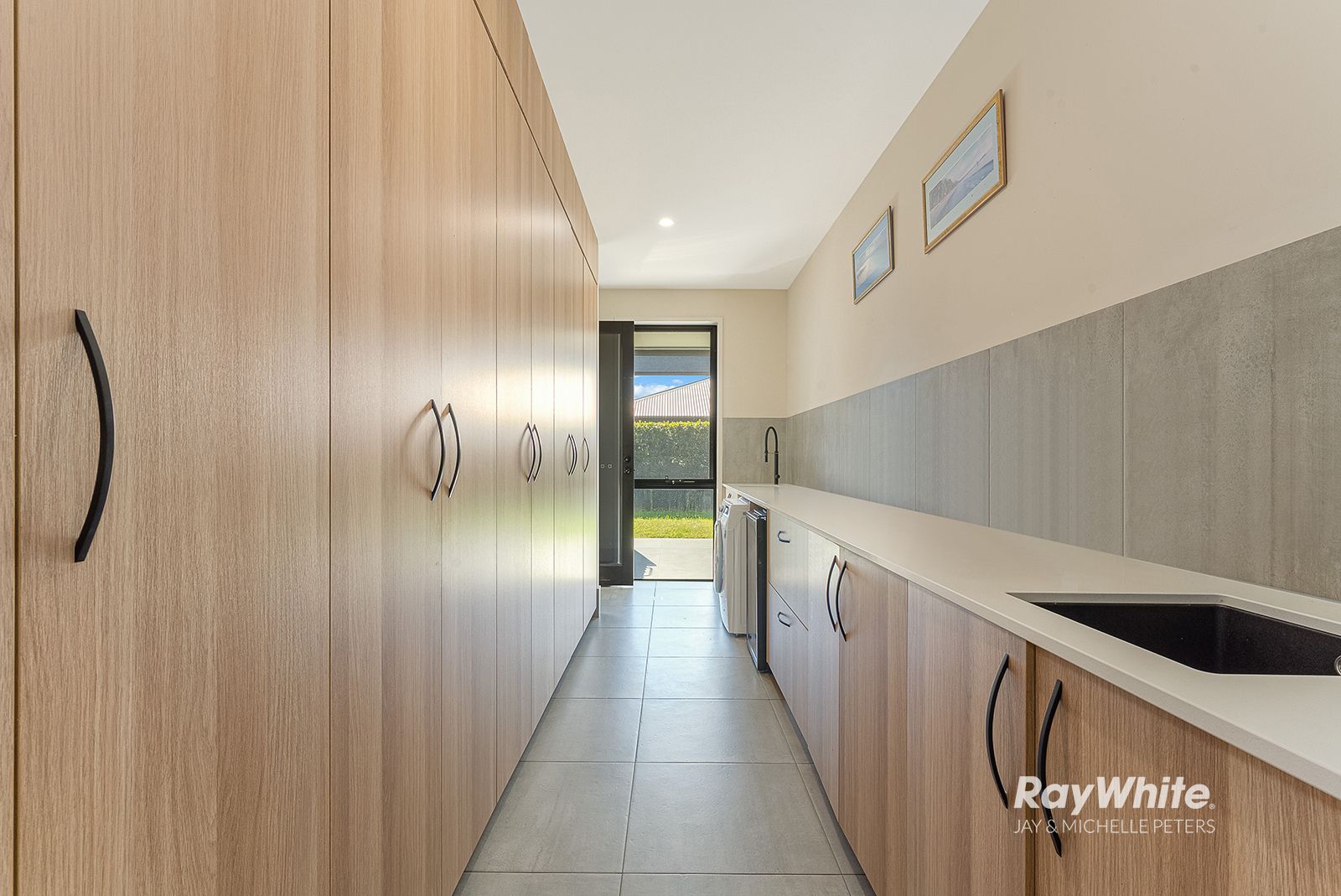 113 Morna Street — photo 10 of 30