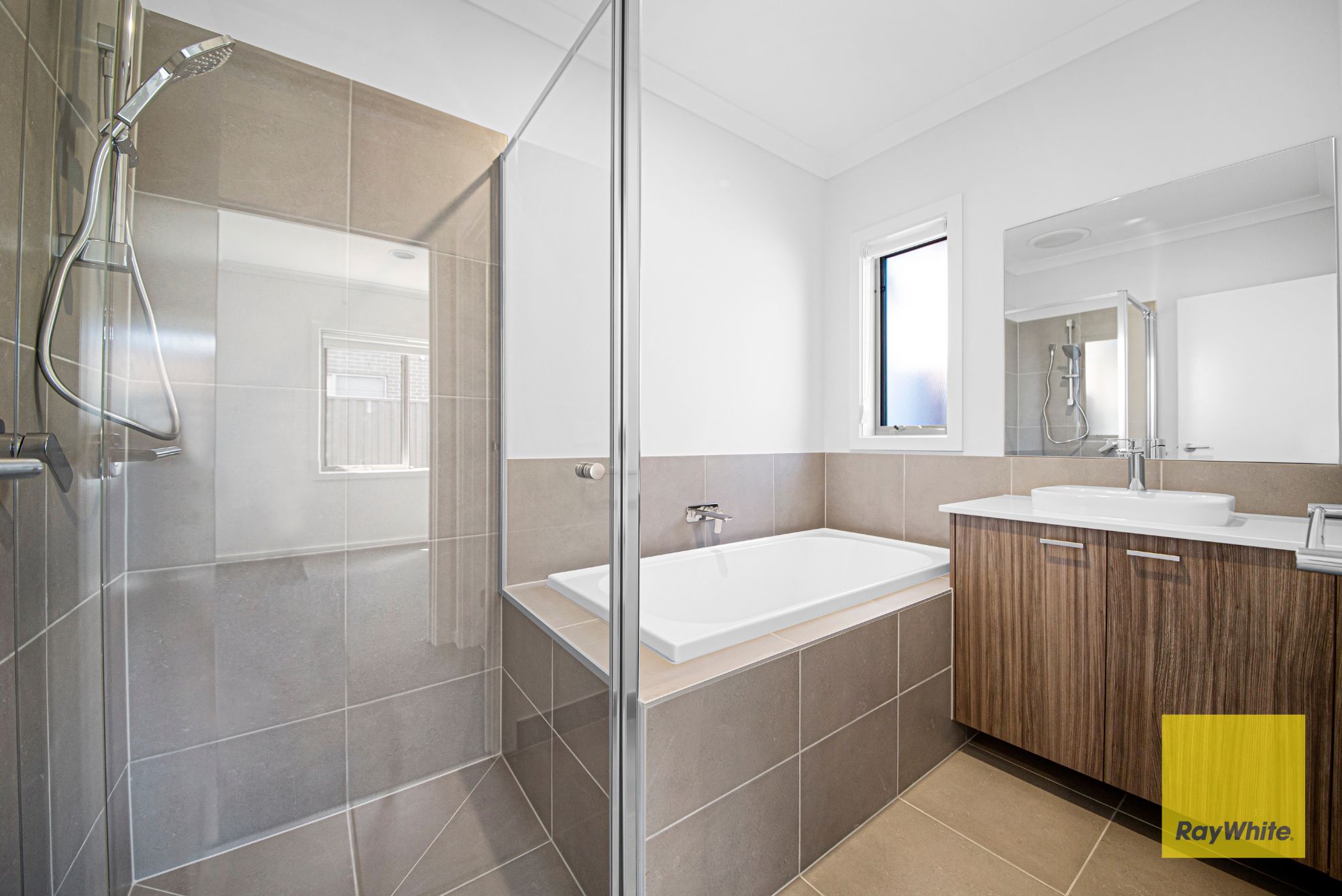 62 Danube Road — photo 14 of 18