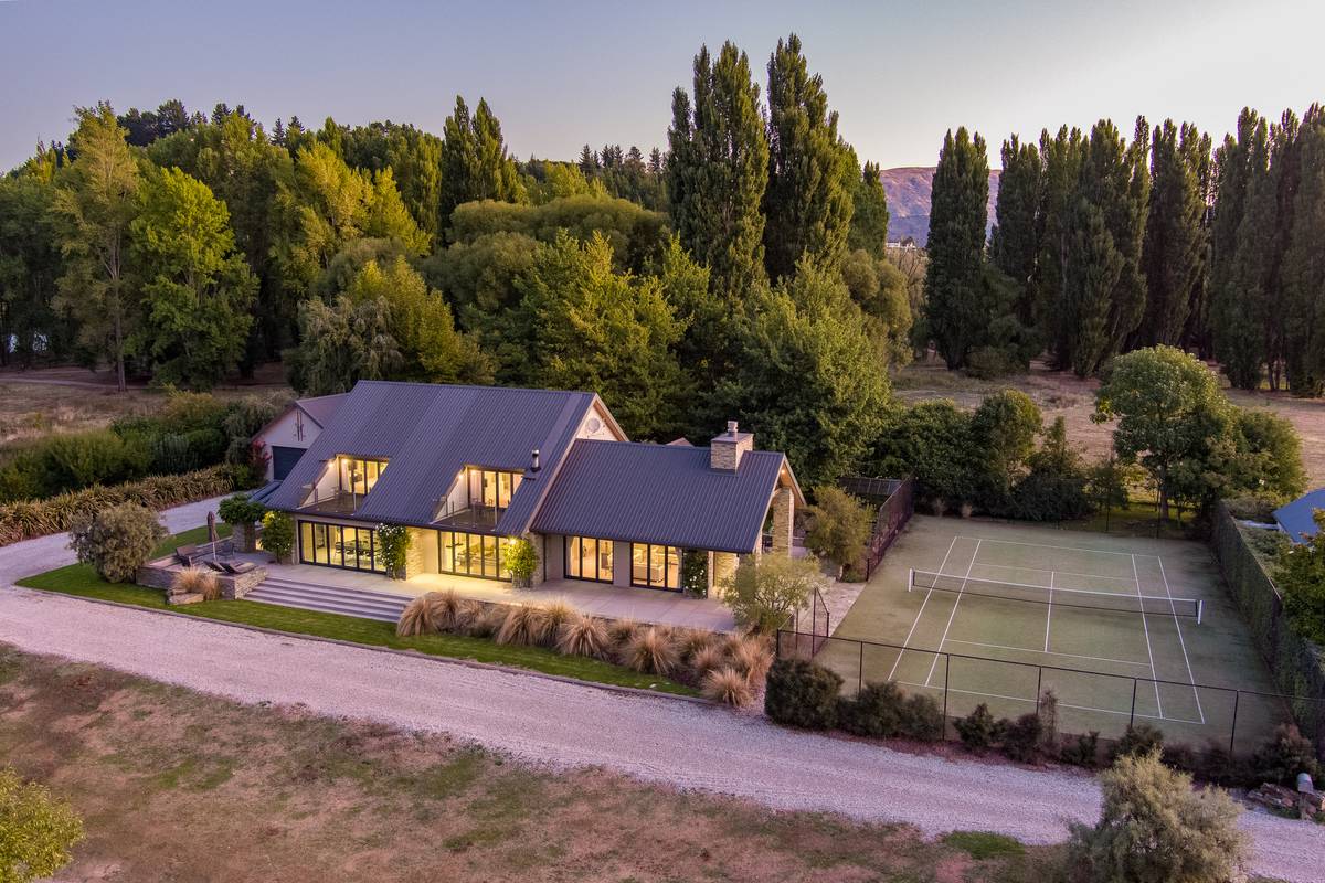 1 Wicklow Terrace, Albert Town, Queenstown Lakes District Real Estate