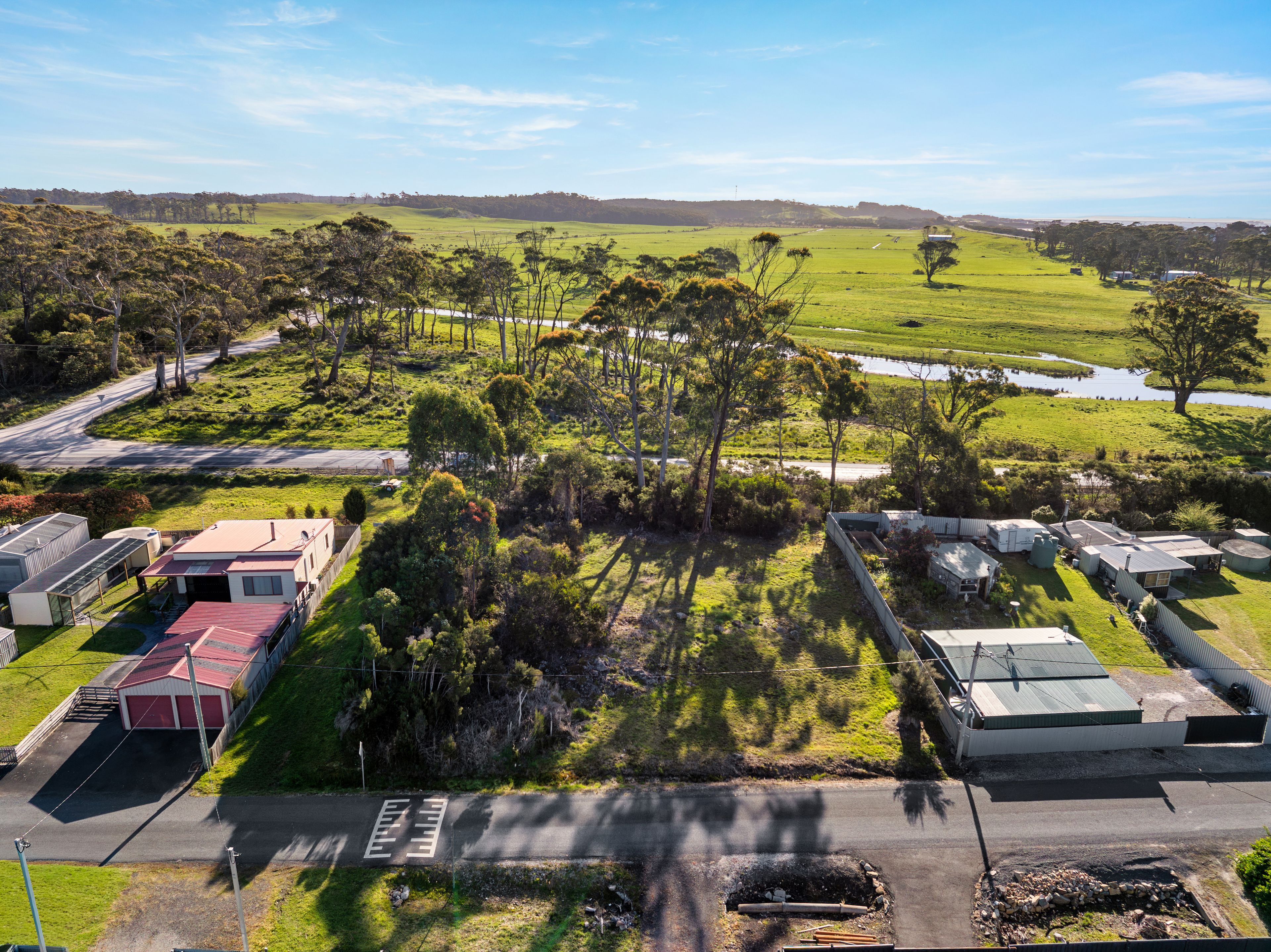 23 Melaleuca Drive — photo 5 of 5