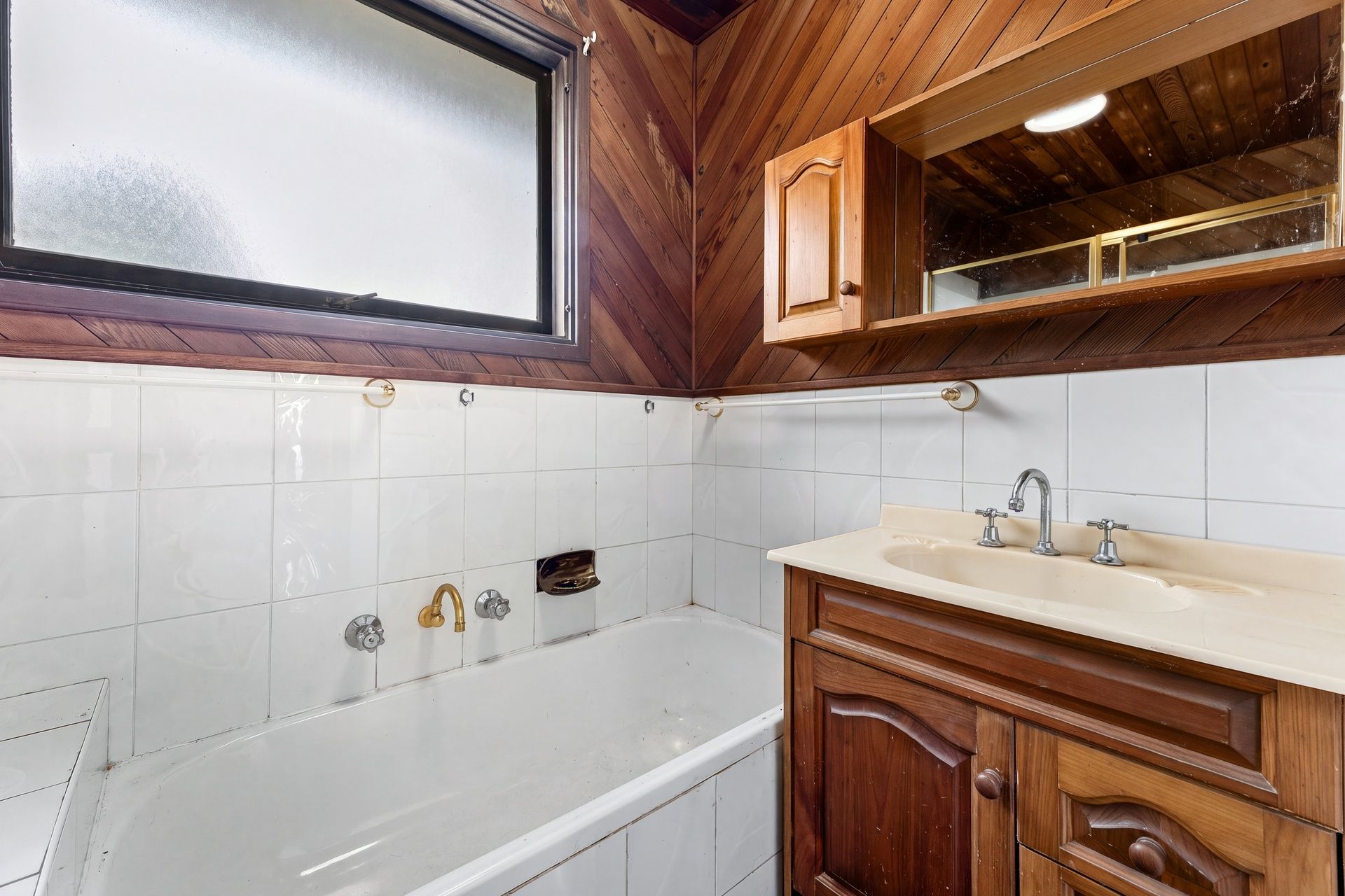 20 Huddleston Street — photo 8 of 18