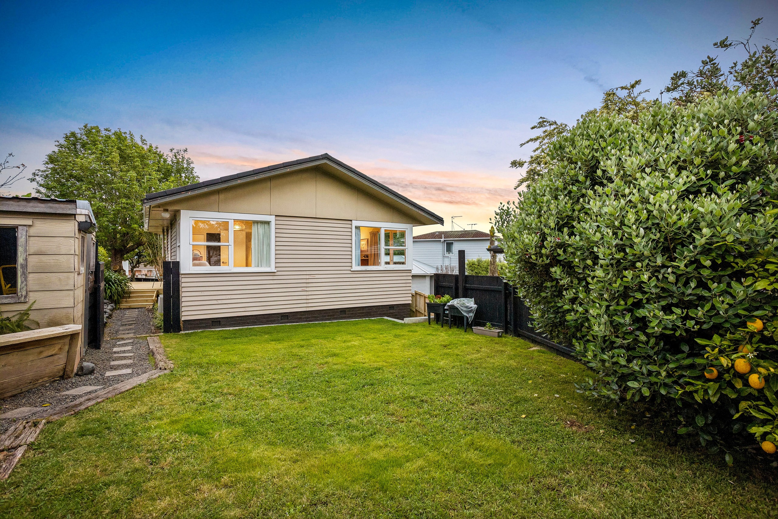 20 Tauhara Street, Green Bay, Waitakere City