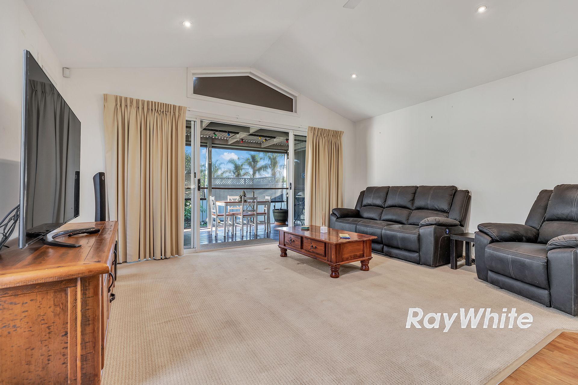 2/65-73 Northern Highway (Sun River Home Park), Echuca, VIC 3564